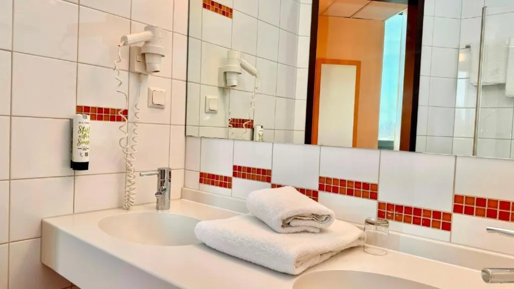 Bathroom in Hotel Rhein-Ruhr Bottrop