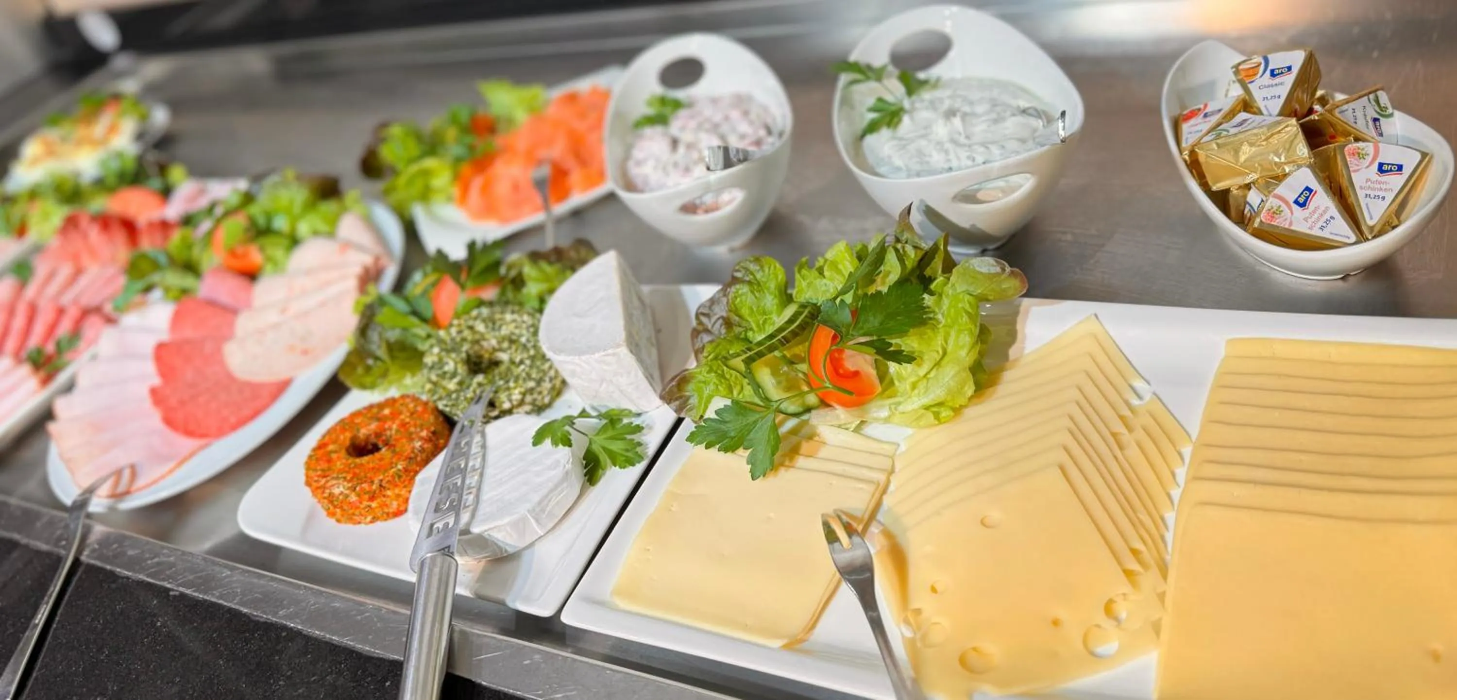 Buffet breakfast in Hotel Rhein-Ruhr Bottrop