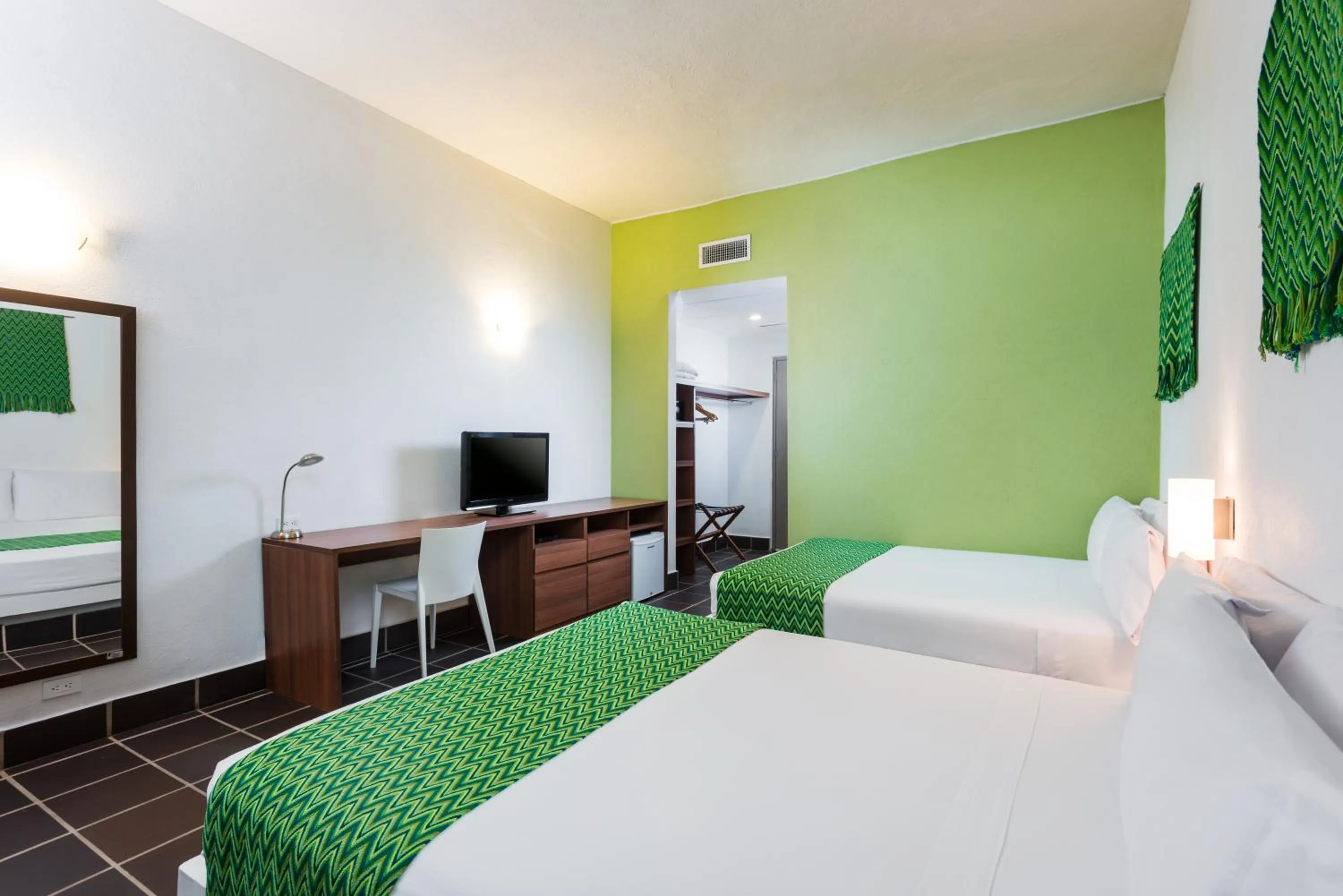 Photo of the whole room, Bed in Hotel Waya Guajira By OxoHotel