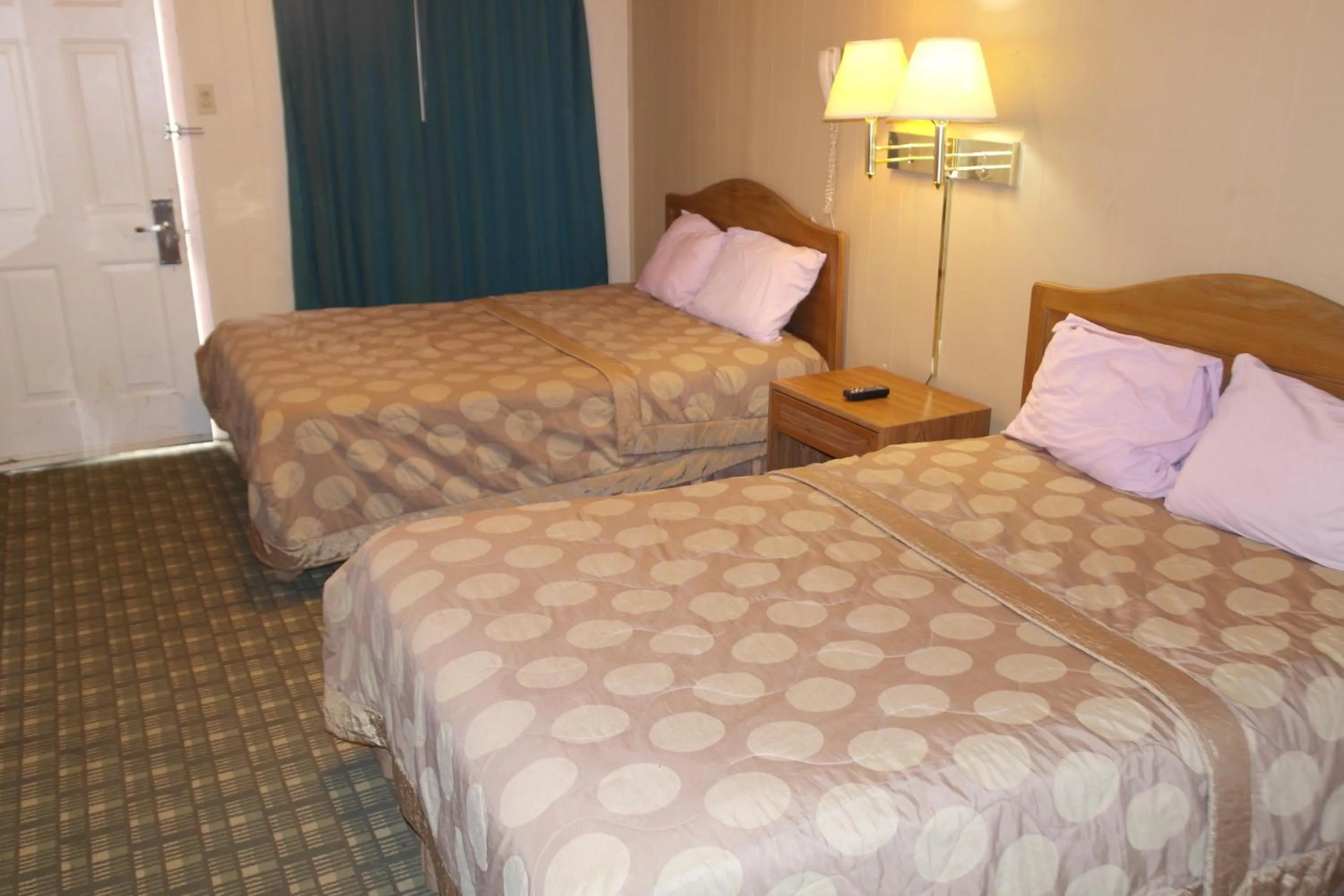 Bed in Interstate Motel