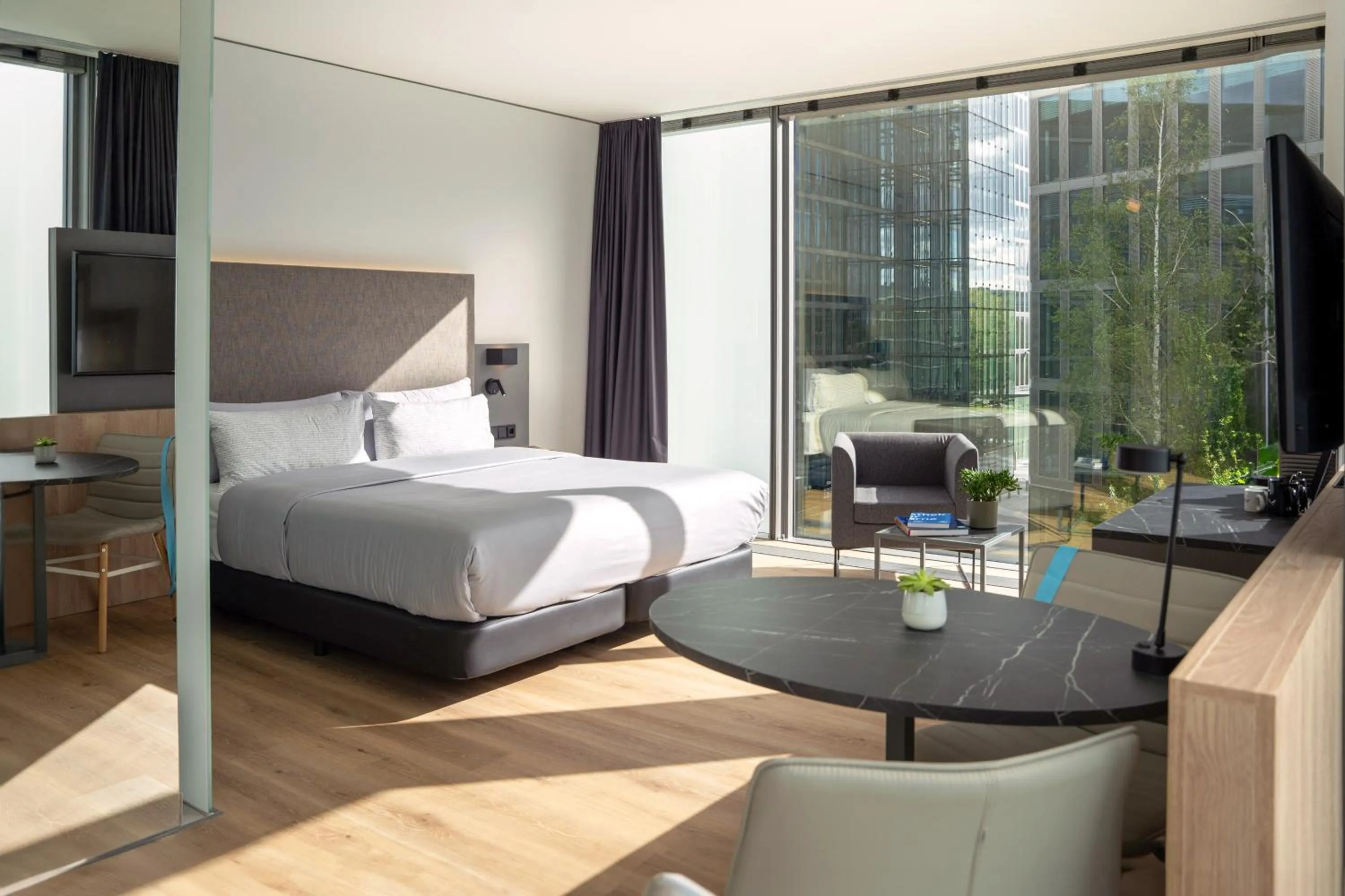 Bed in INNSiDE by Meliá München Parkstadt Schwabing