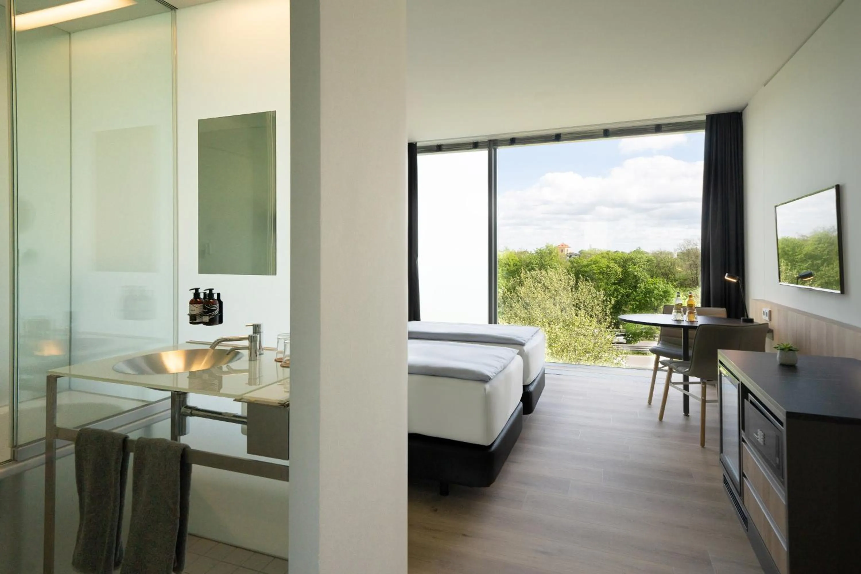 Bed in INNSiDE by Meliá München Parkstadt Schwabing