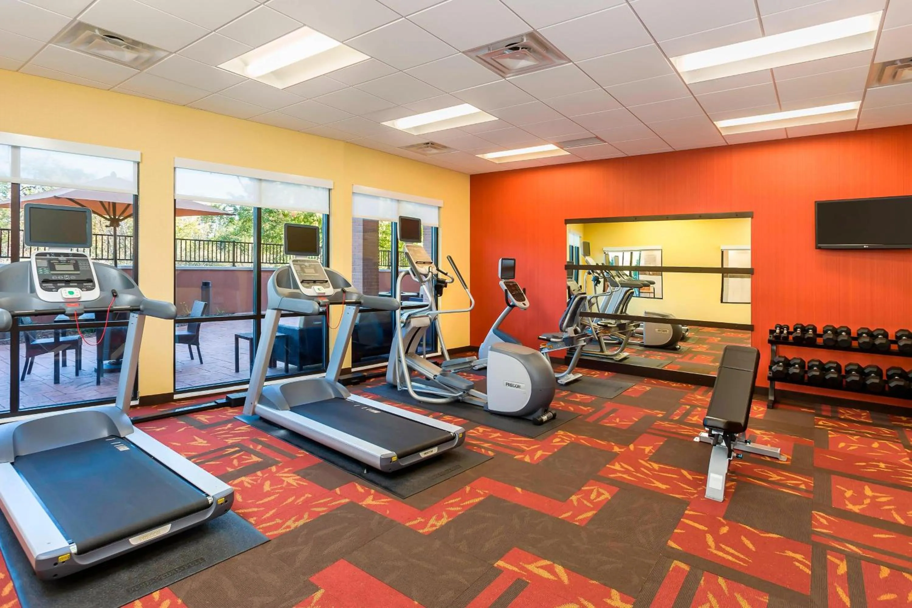 Fitness centre/facilities in Courtyard by Marriott Kalamazoo Portage