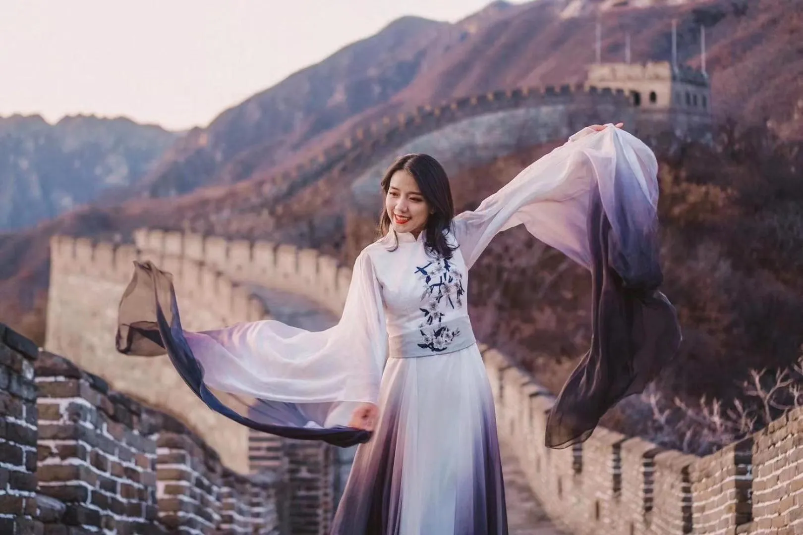 Nearby landmark in Sansa Village Boutique Hotel at Mutianyu Great Wall Adjoin to Mutianyu Great Wall - Room with the View of Great Wall - Jacuzzi with the View of Great Wall - Vehicle Shuttle Service - International Catering - SPA& Nail Beauty Facilities