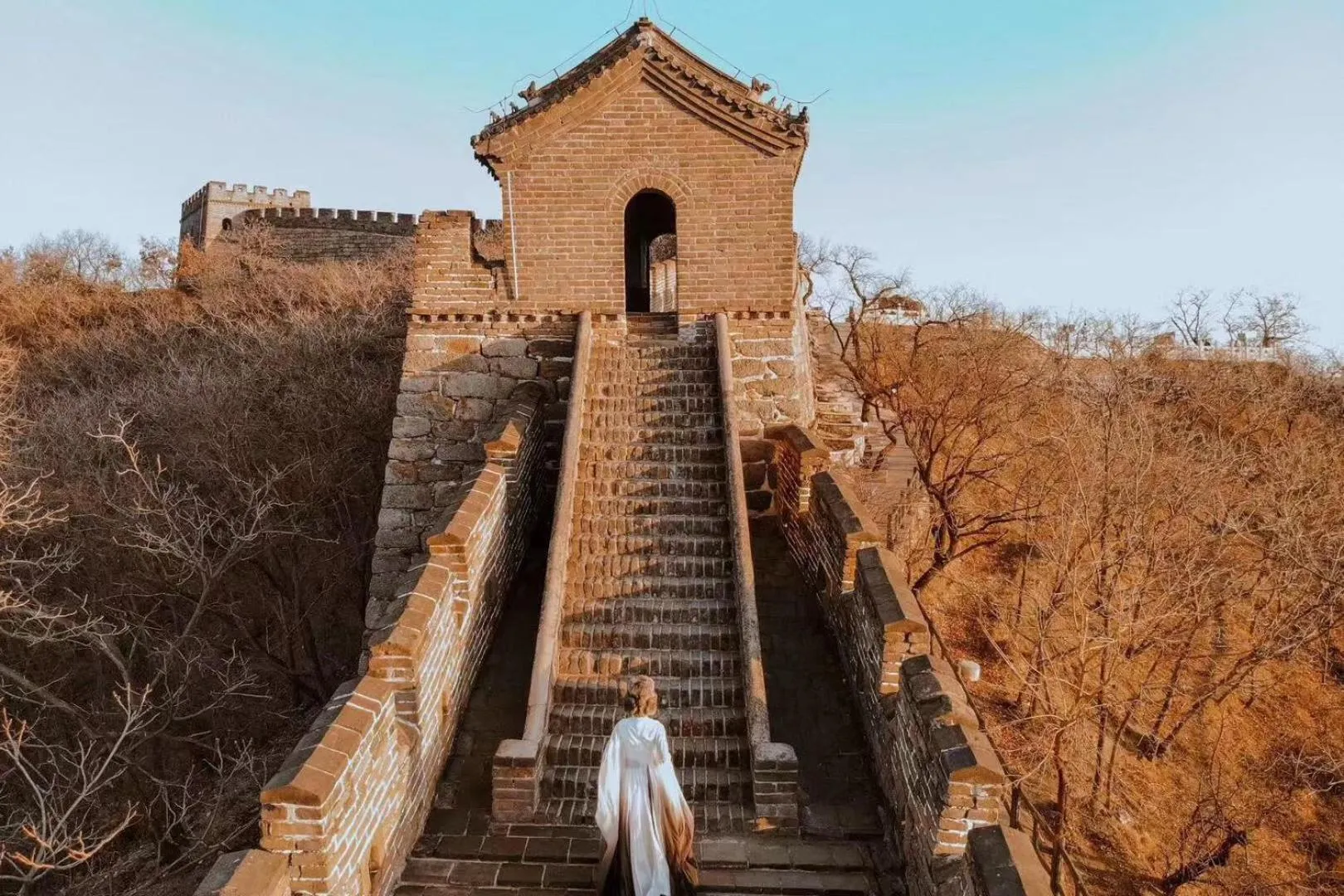 Nearby landmark in Sansa Village Boutique Hotel at Mutianyu Great Wall Adjoin to Mutianyu Great Wall - Room with the View of Great Wall - Jacuzzi with the View of Great Wall - Vehicle Shuttle Service - International Catering - SPA& Nail Beauty Facilities