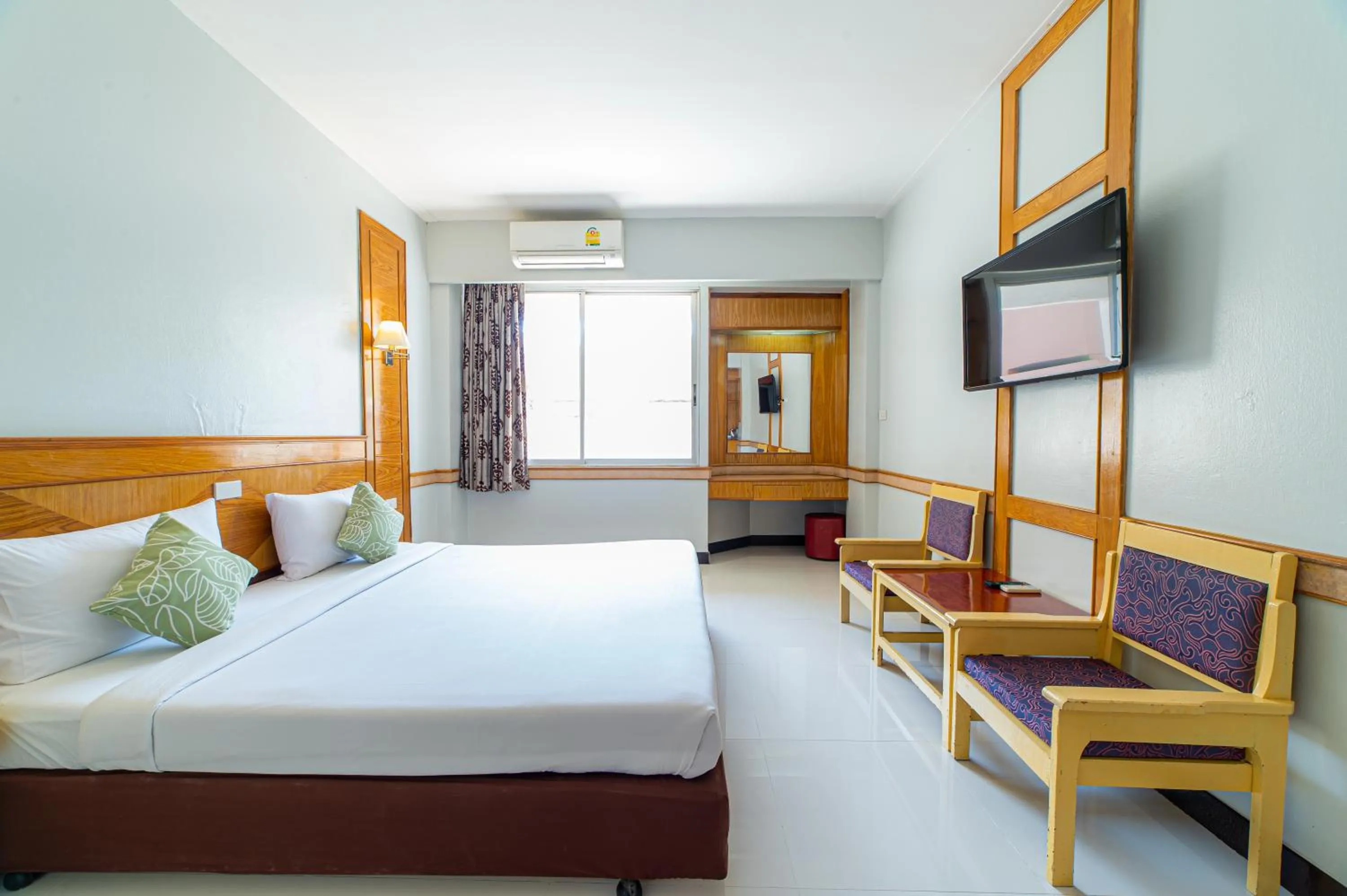 Photo of the whole room, Bed in The Holidays Hill betong