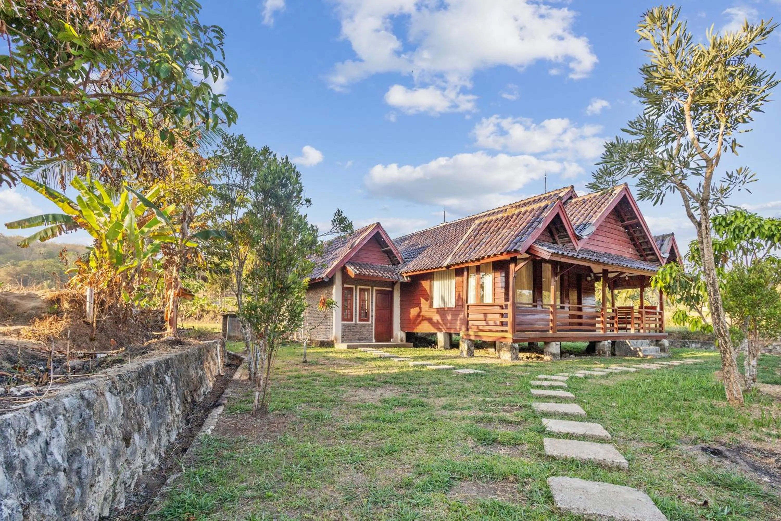 Property building in Sawarna Little Hula Hula