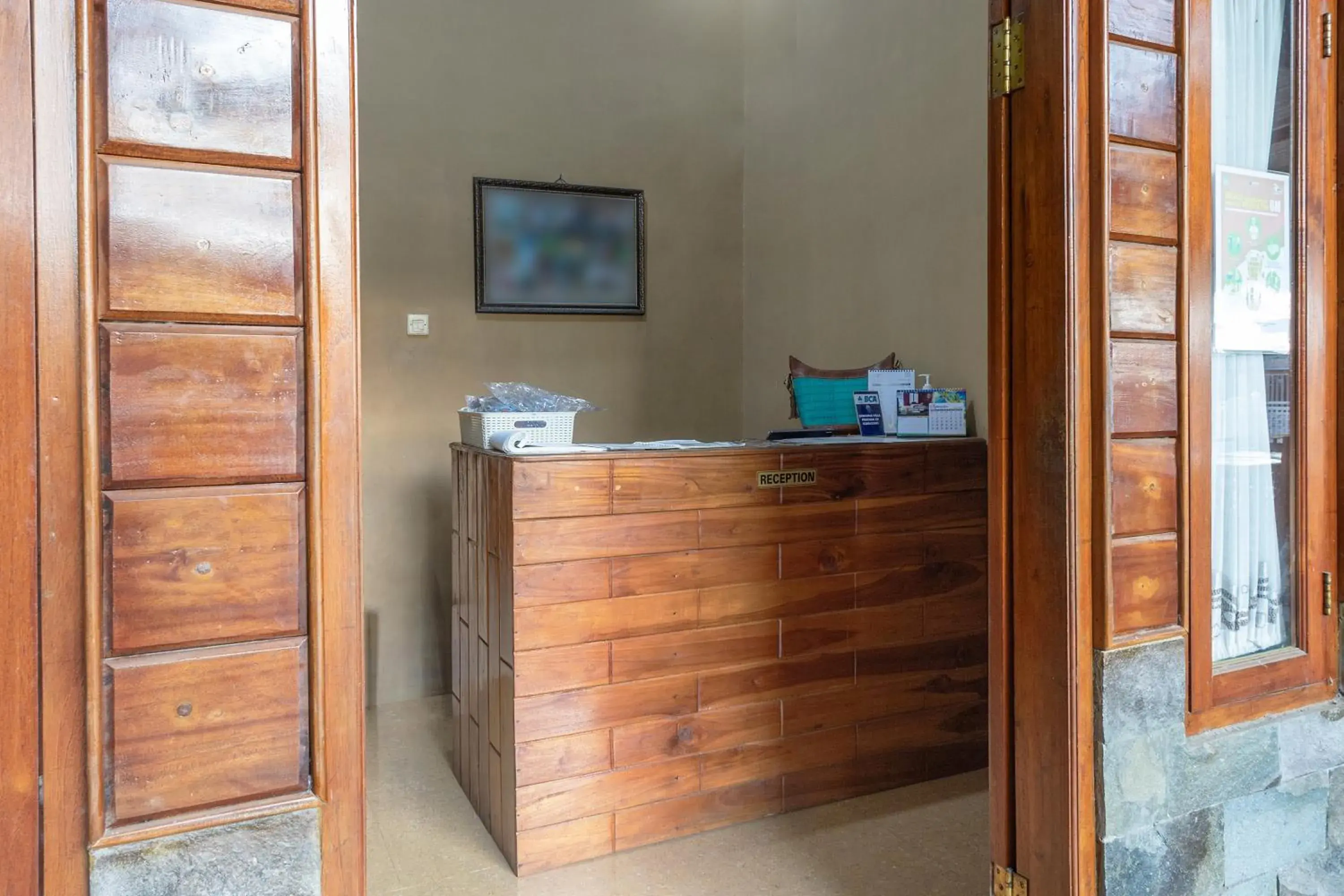 Lobby or reception in Sawarna Little Hula Hula Lobby or reception in Sawarna Little Hula Hula