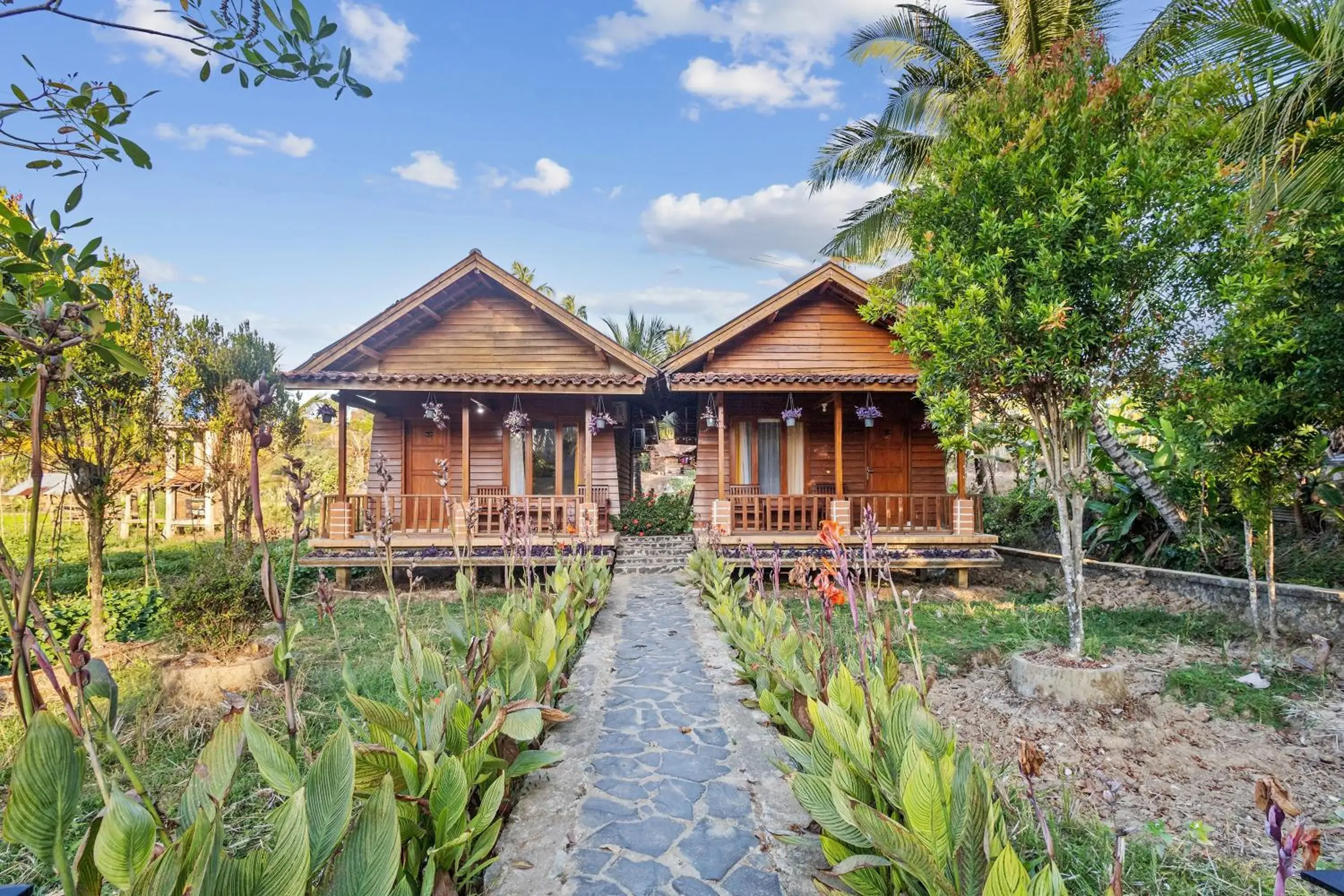 Property building in Sawarna Little Hula Hula Property building in Sawarna Little Hula Hula