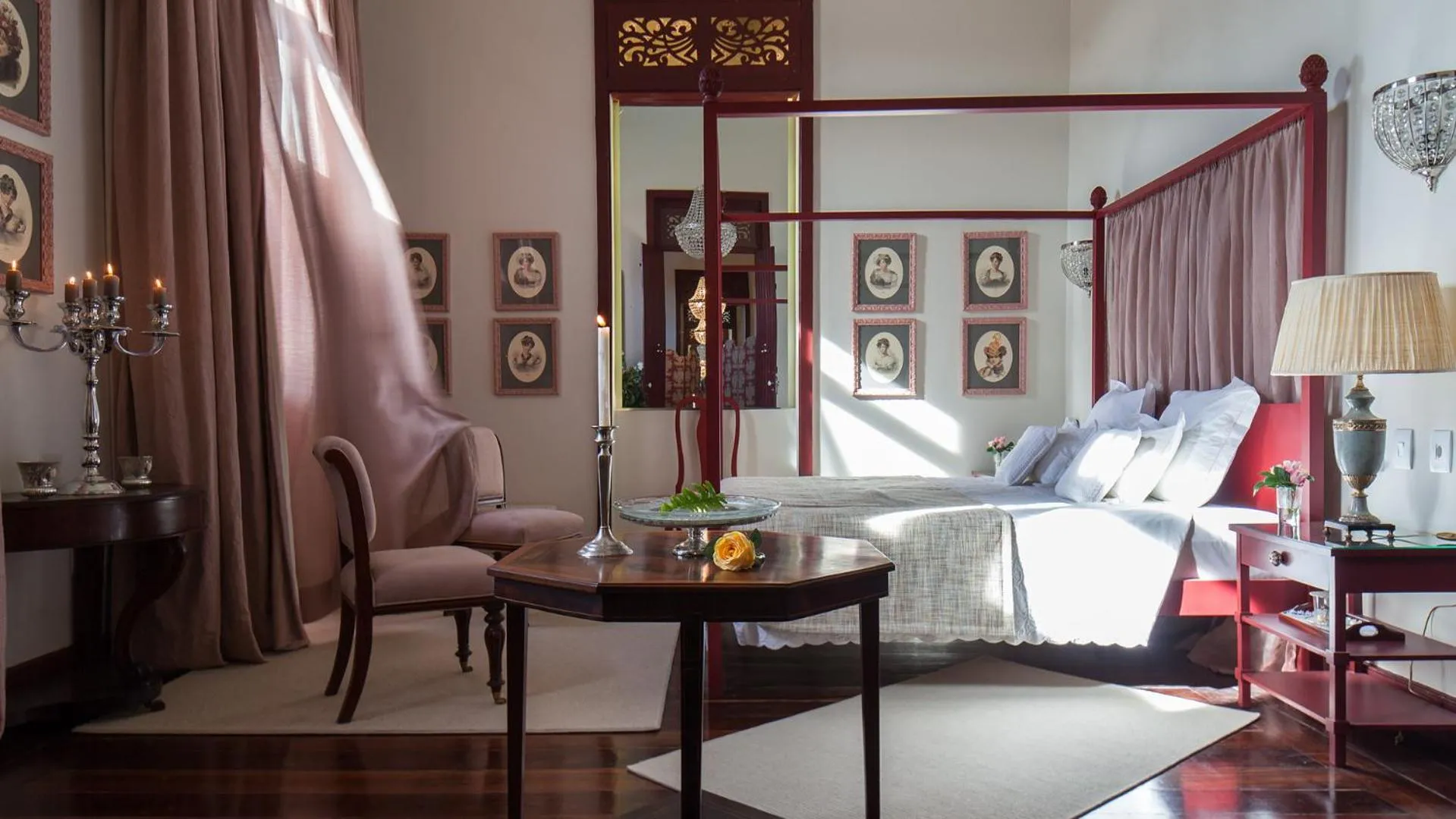 Photo of the whole room, Bed in Casa de St. Antônio Hotel Boutique