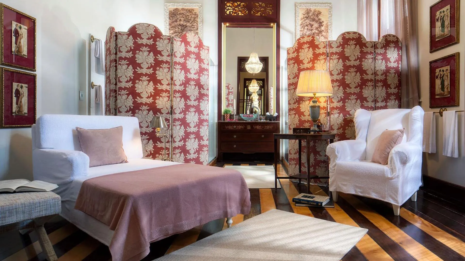 Bathroom, Bed in Casa de St. Antônio Hotel Boutique