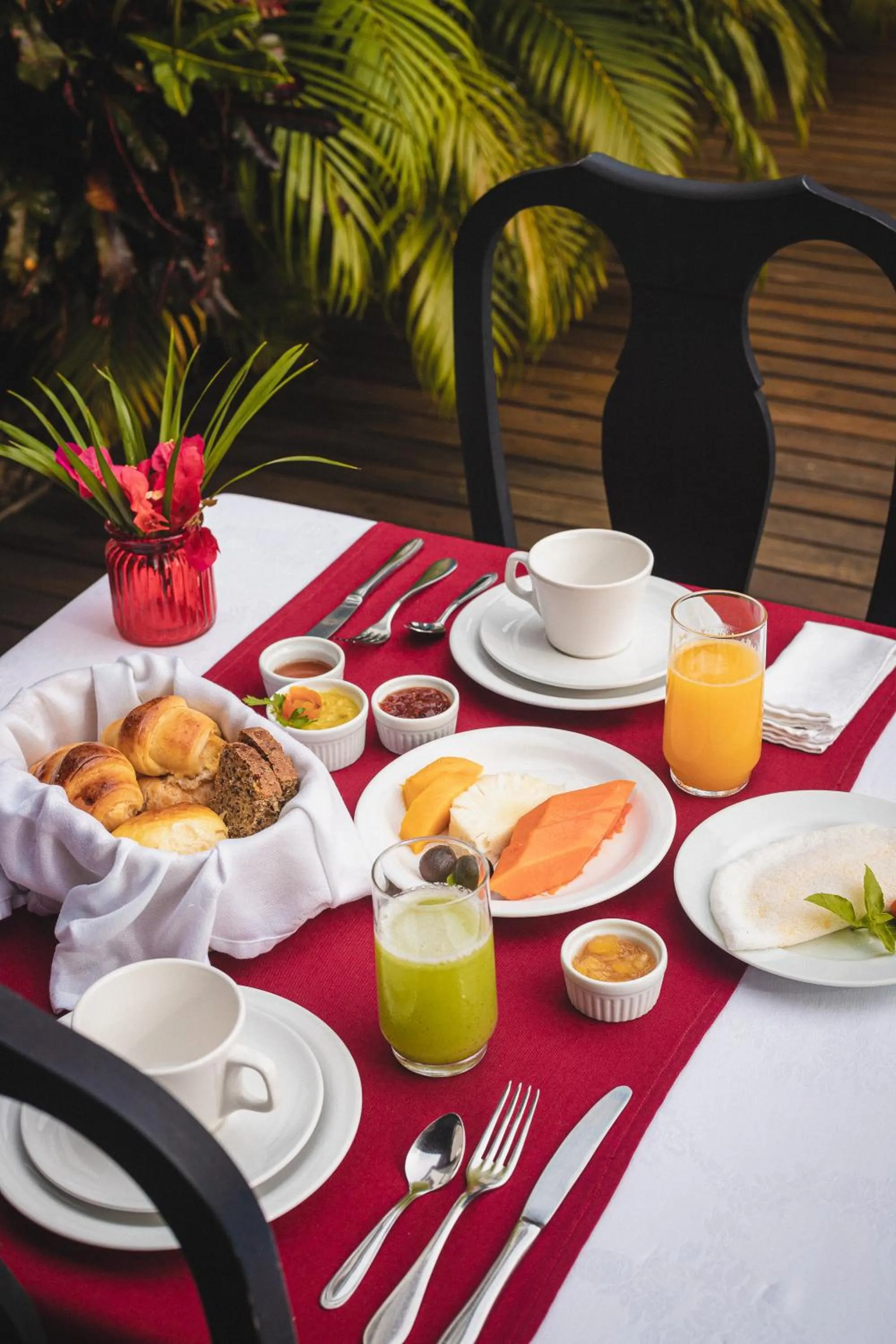 Restaurant/places to eat in Casa de St. Antônio Hotel Boutique