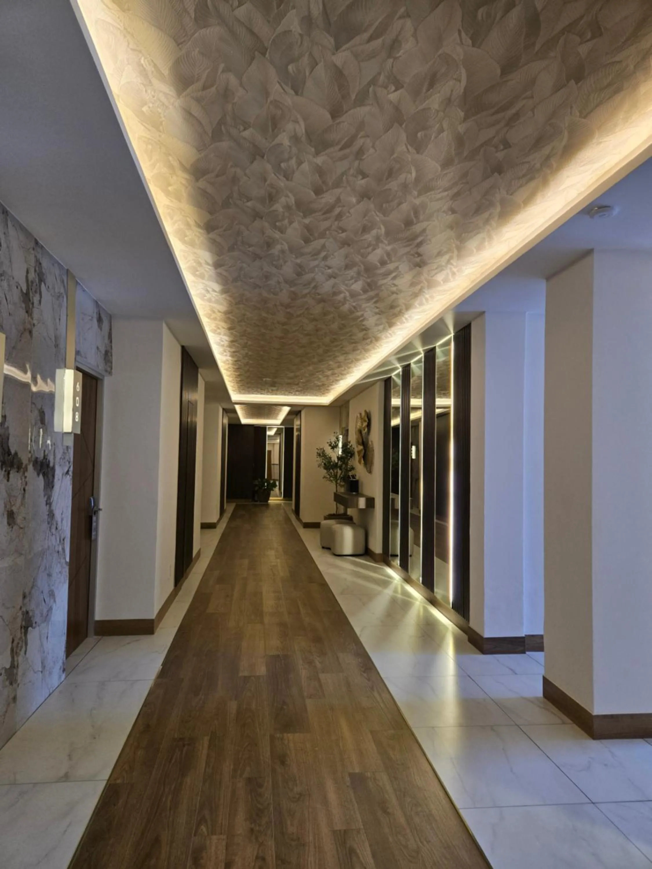 Property building in Hotel Plaza Génova Centro