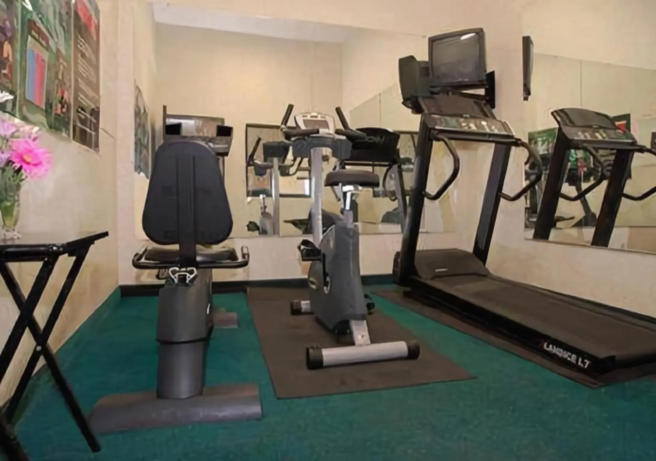 Fitness centre/facilities, Fitness Center/Facilities in Motel 6 Elkhart