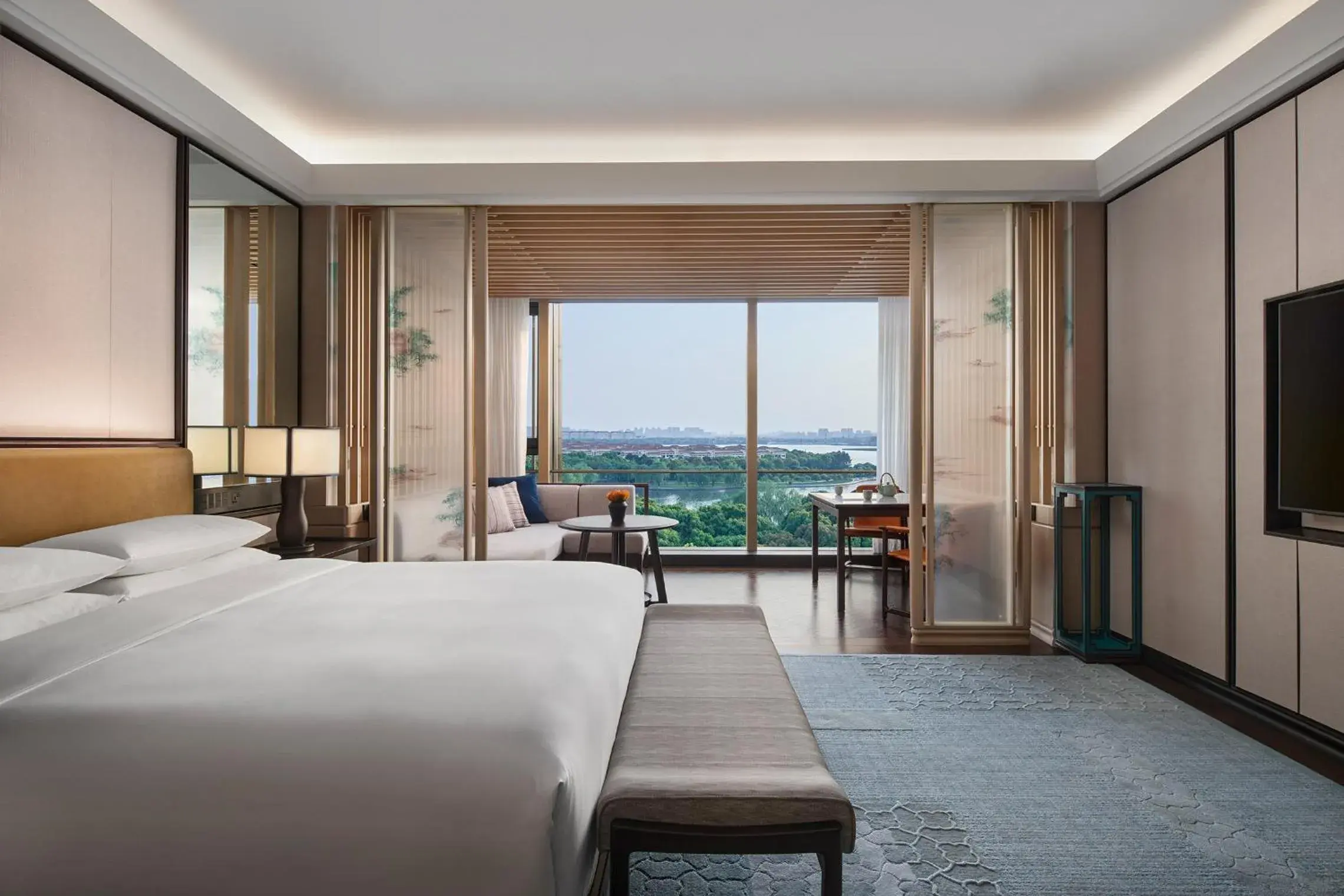Photo of the whole room, Bed in Park Hyatt Suzhou Photo of the whole room, Bed in Park Hyatt Suzhou