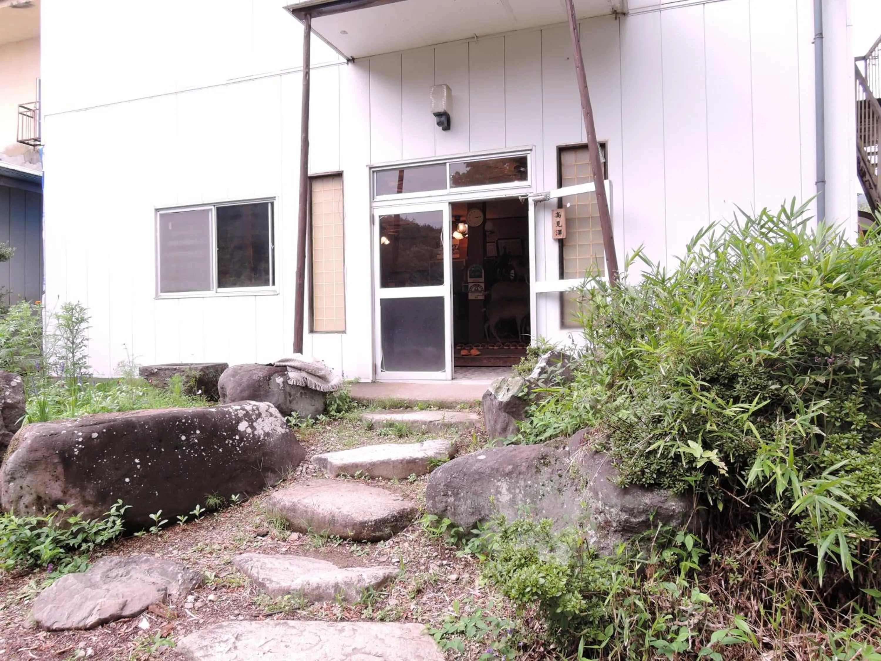 Property building in Shintaku Sanso