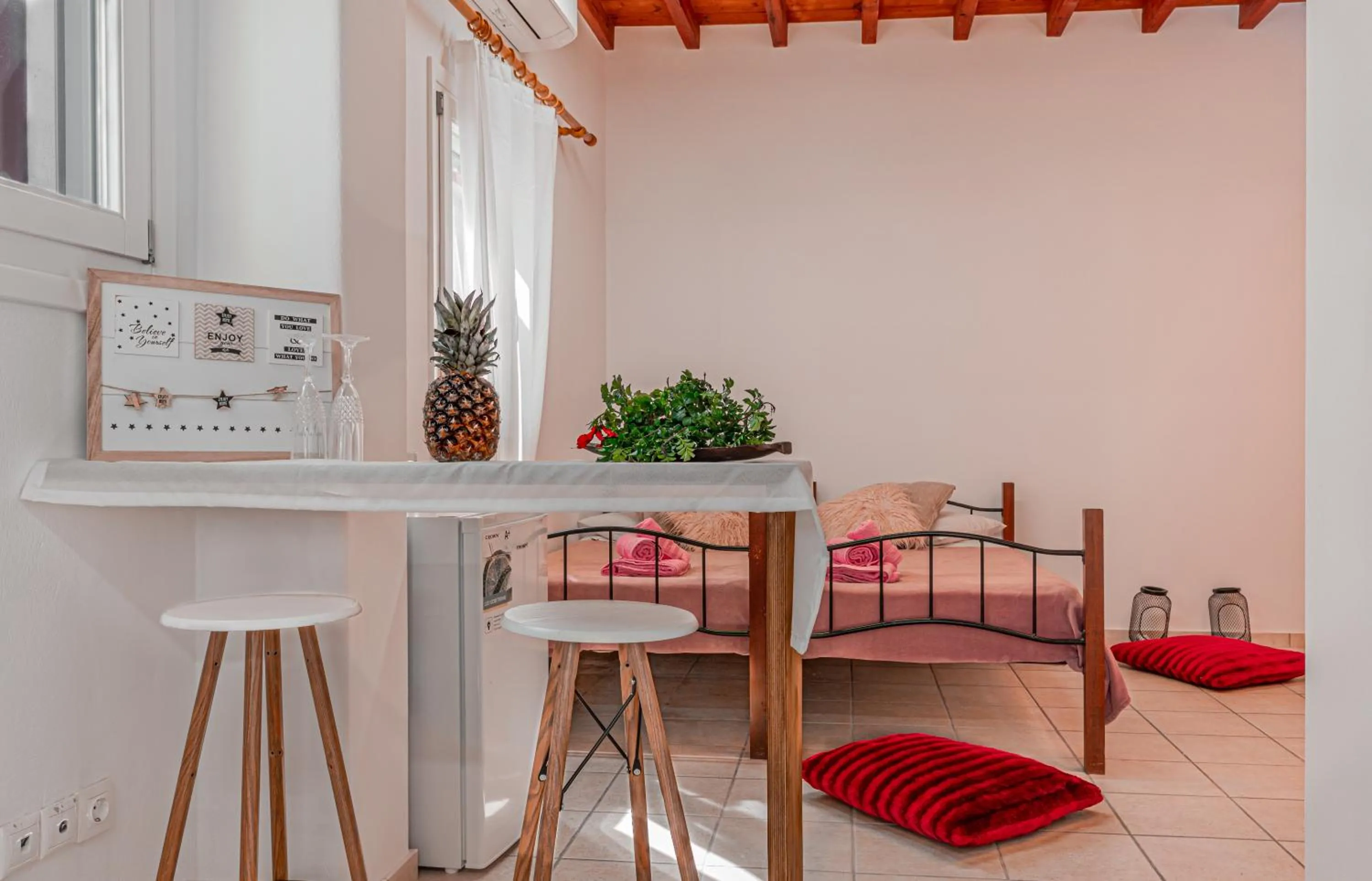 Bed in Dimelal Mykonos Town Apartments