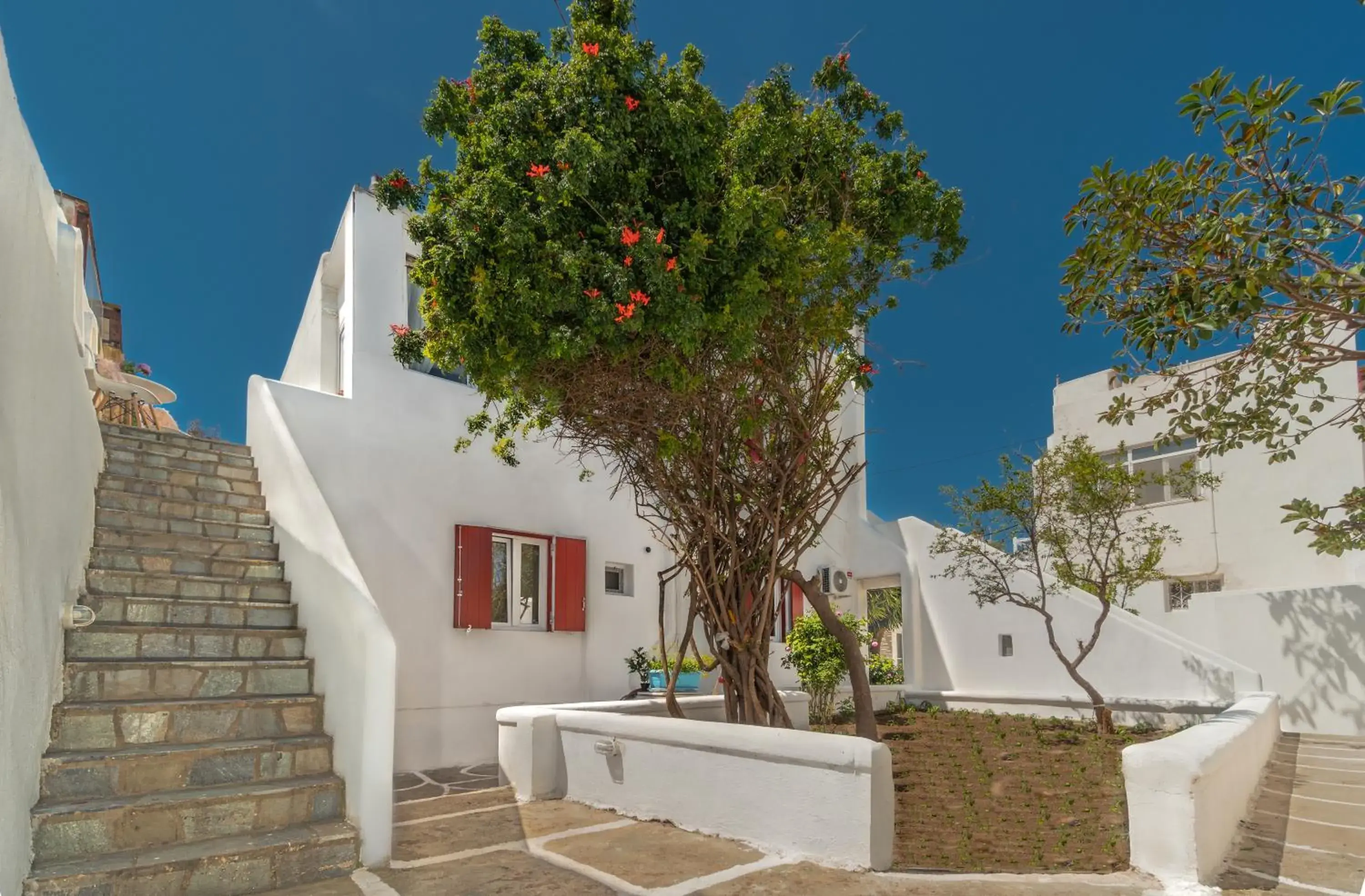 Comfort Triple Room in Dimelal Mykonos Town Apartments Comfort Triple Room in Dimelal Mykonos Town Apartments