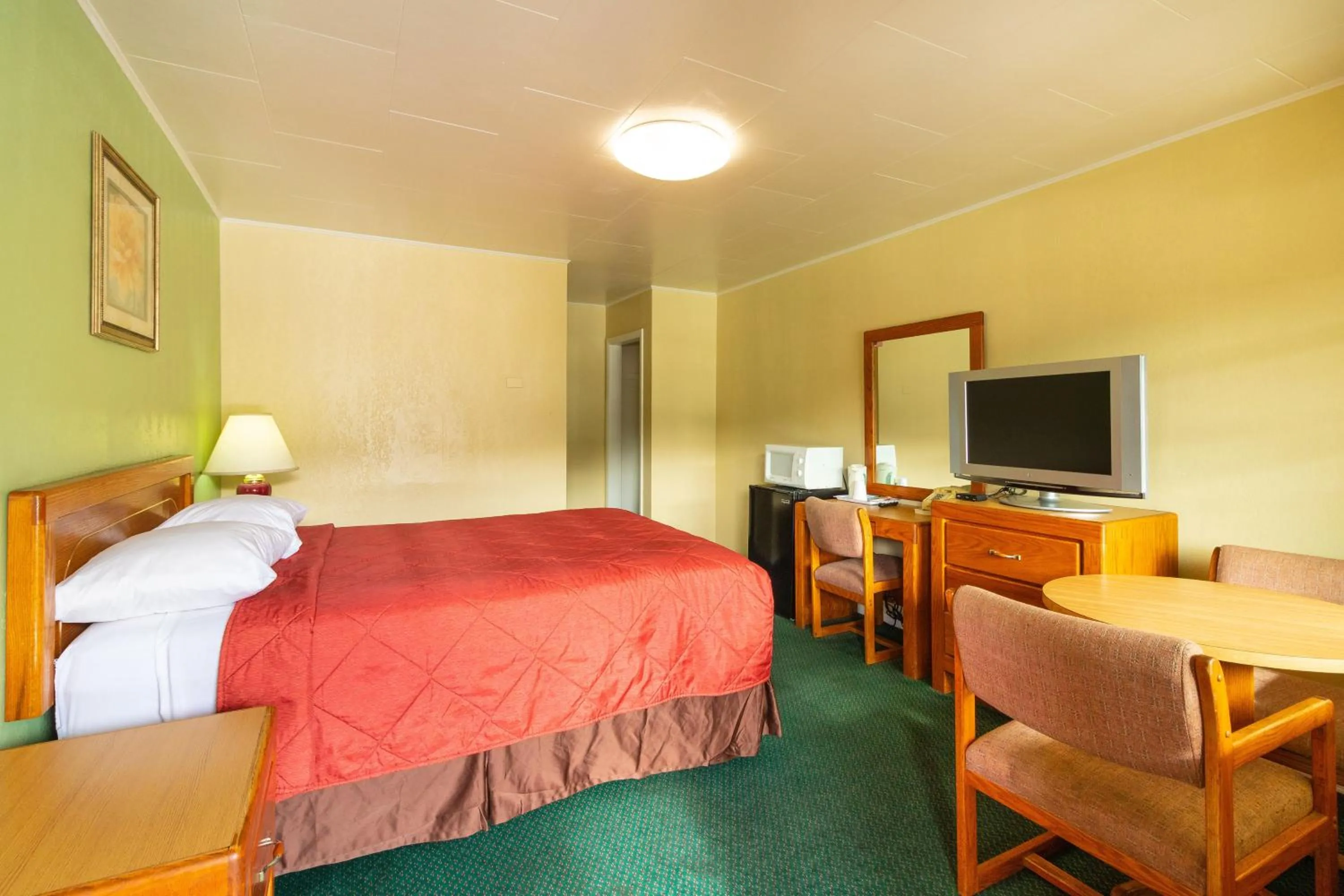 Roseburg Inn