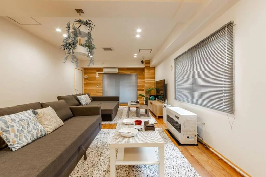 Living room in THE EAST AVENUE