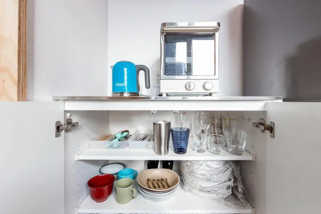 Kitchen or kitchenette in THE EAST AVENUE