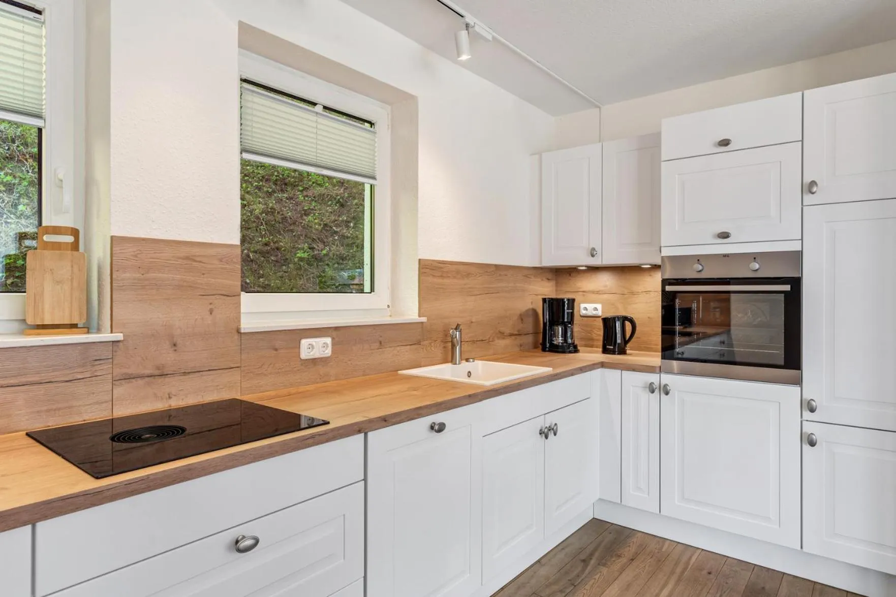 Kitchen or kitchenette in Strandhotel Glücksburg