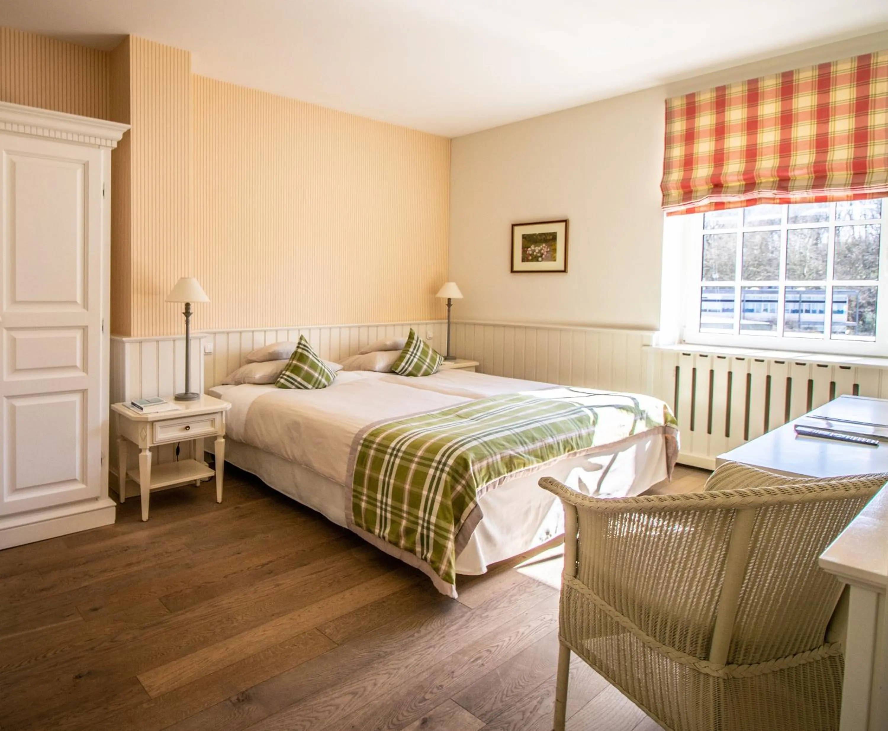 Bedroom, Bed in Strandhotel Glücksburg