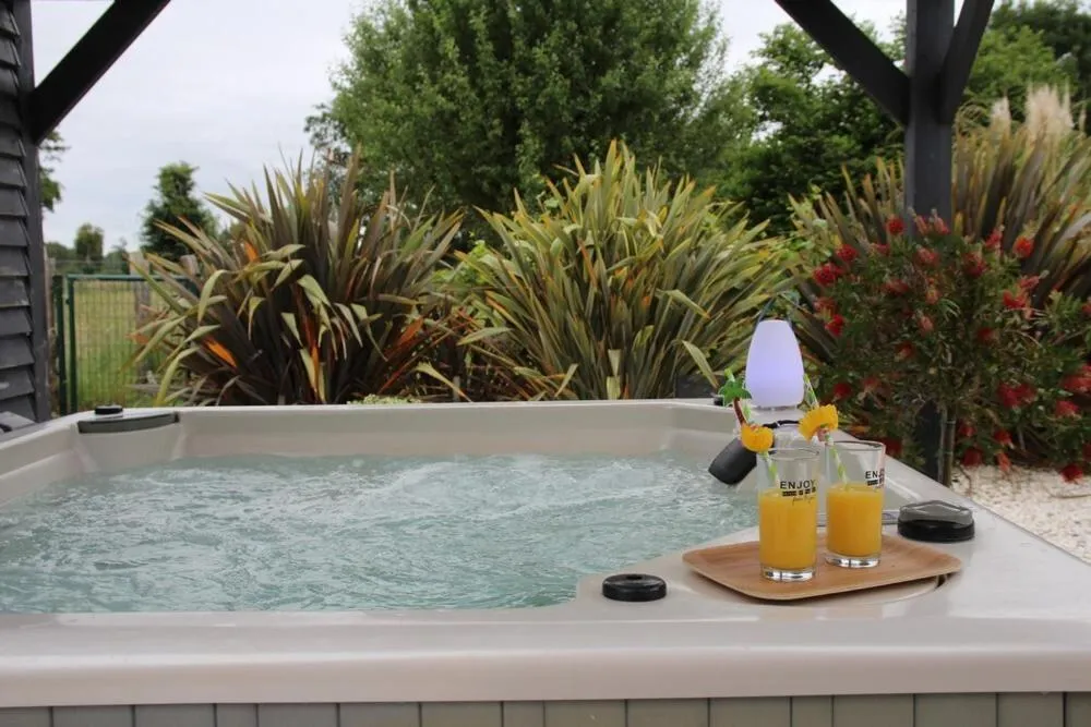 Hot Tub in La Catiniere