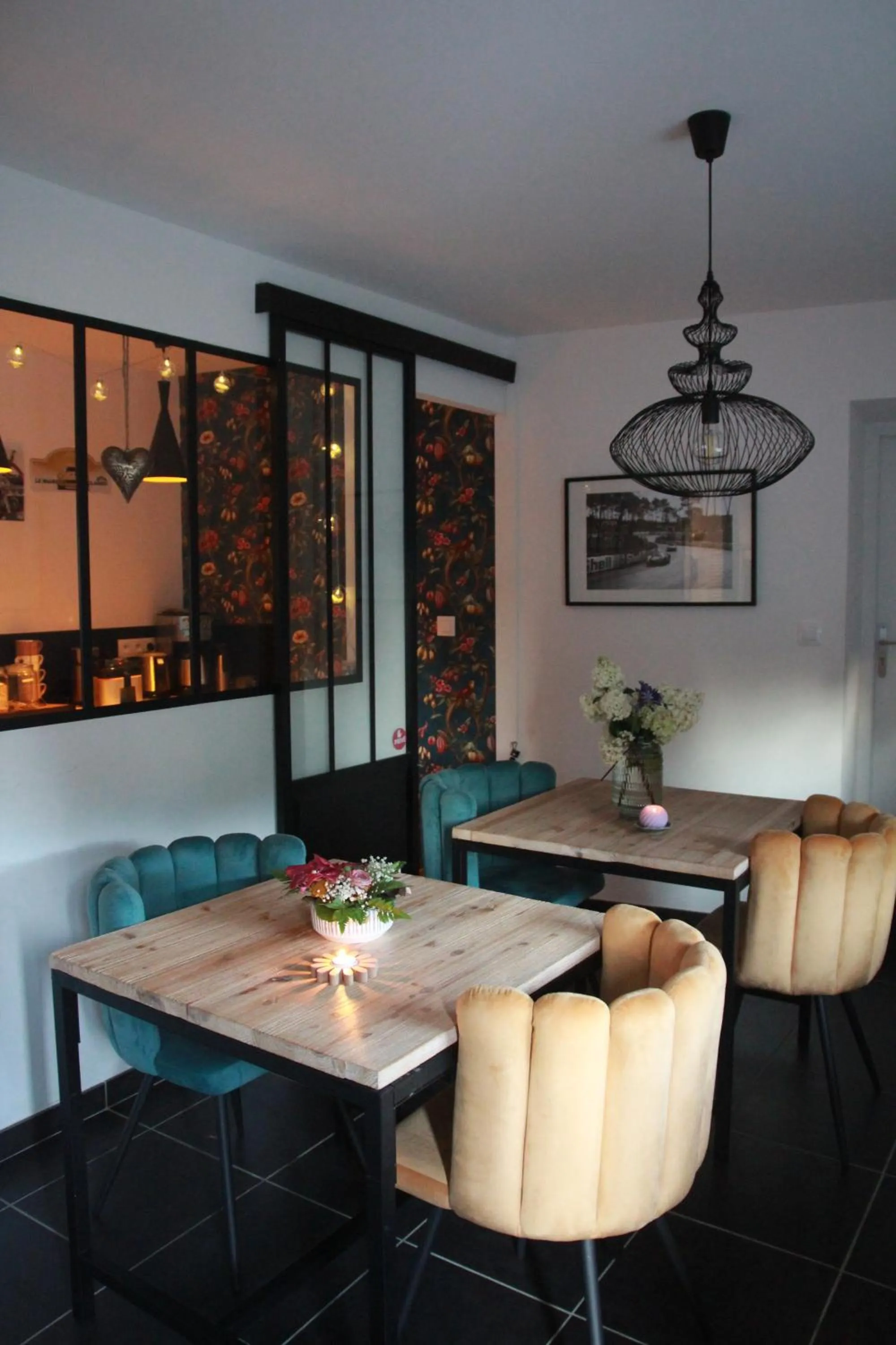 Communal lounge/ TV room in La Catiniere