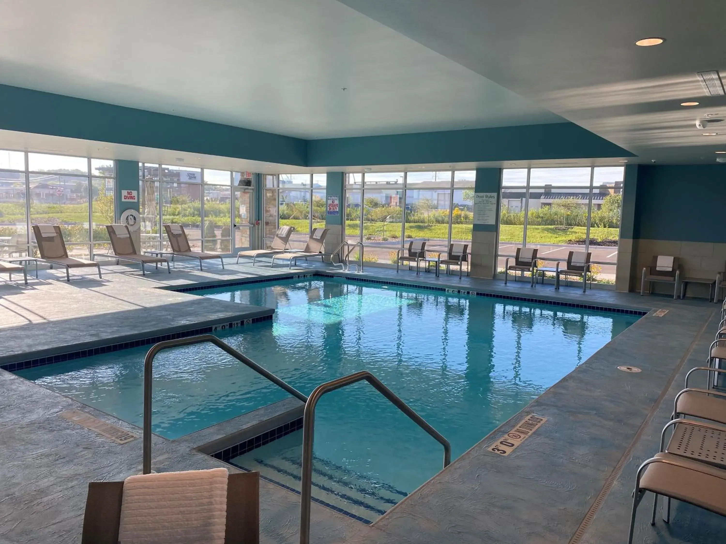 Swimming pool in Holiday Inn Express & Suites - Madison West - Middleton by IHG Swimming pool in Holiday Inn Express & Suites - Madison West - Middleton by IHG