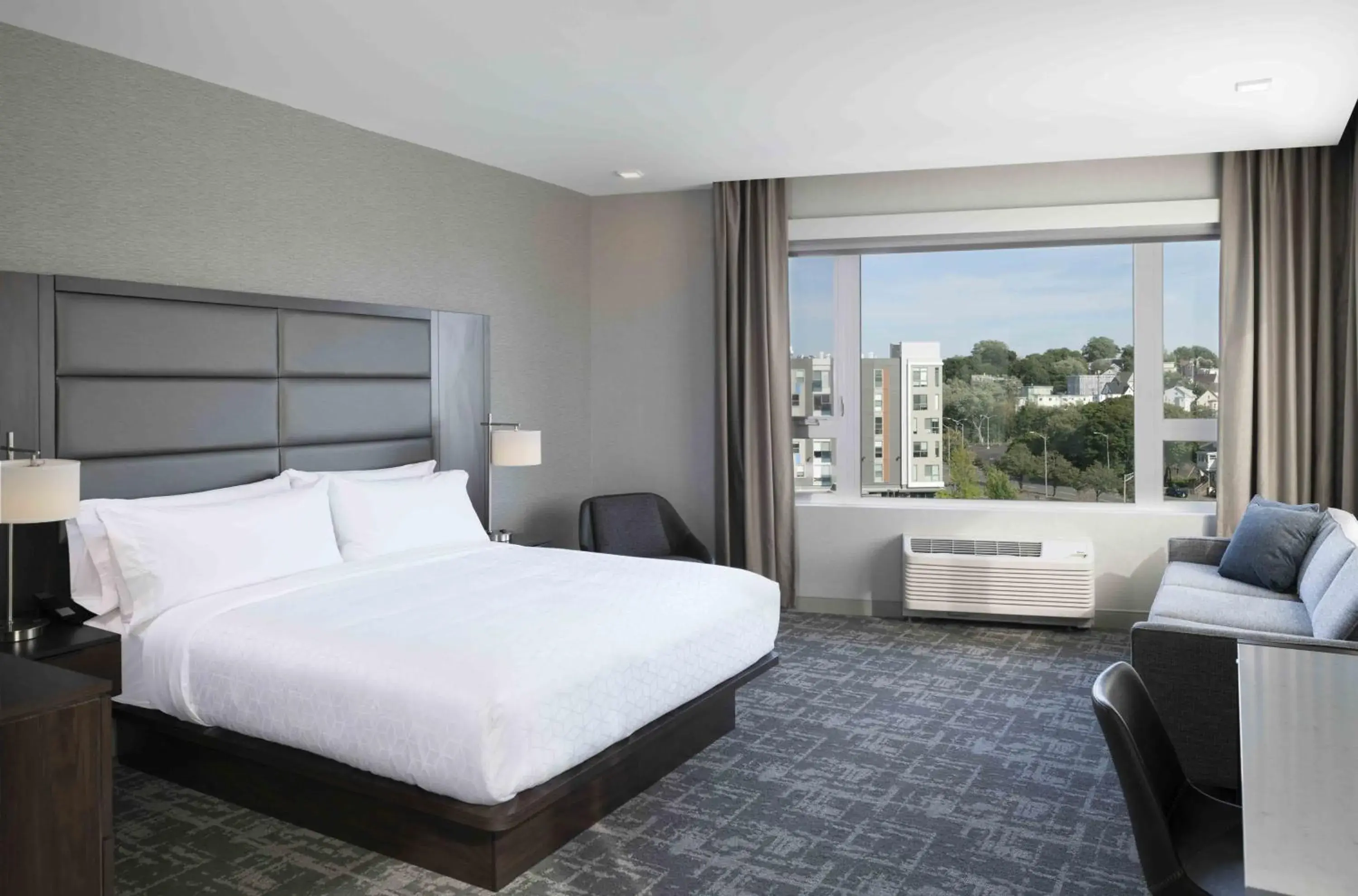 Bedroom, Bed in Staybridge Suites - Boston Logan Airport - Revere by IHG Bedroom, Bed in Staybridge Suites - Boston Logan Airport - Revere by IHG