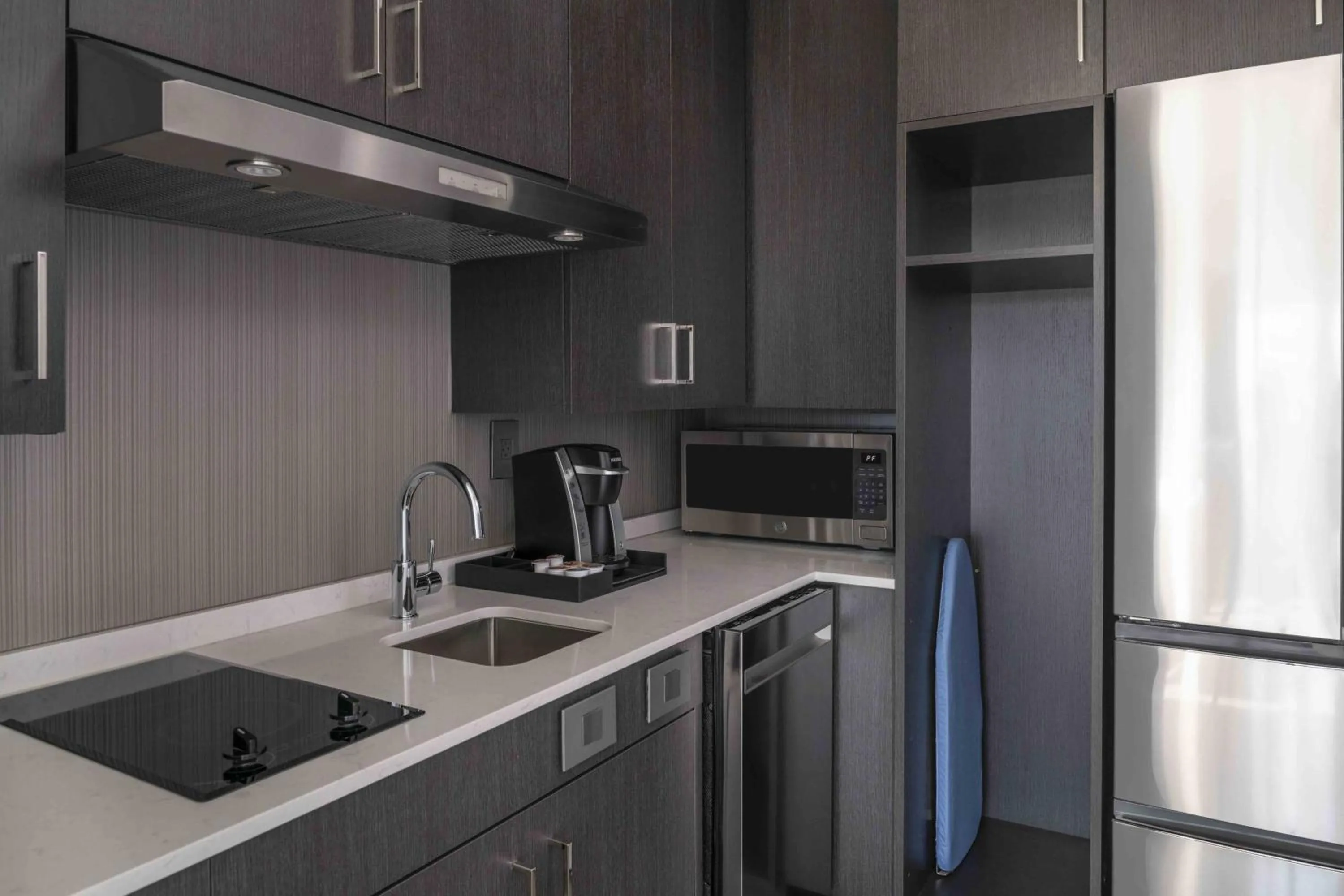 Kitchen or kitchenette in Staybridge Suites - Boston Logan Airport - Revere by IHG