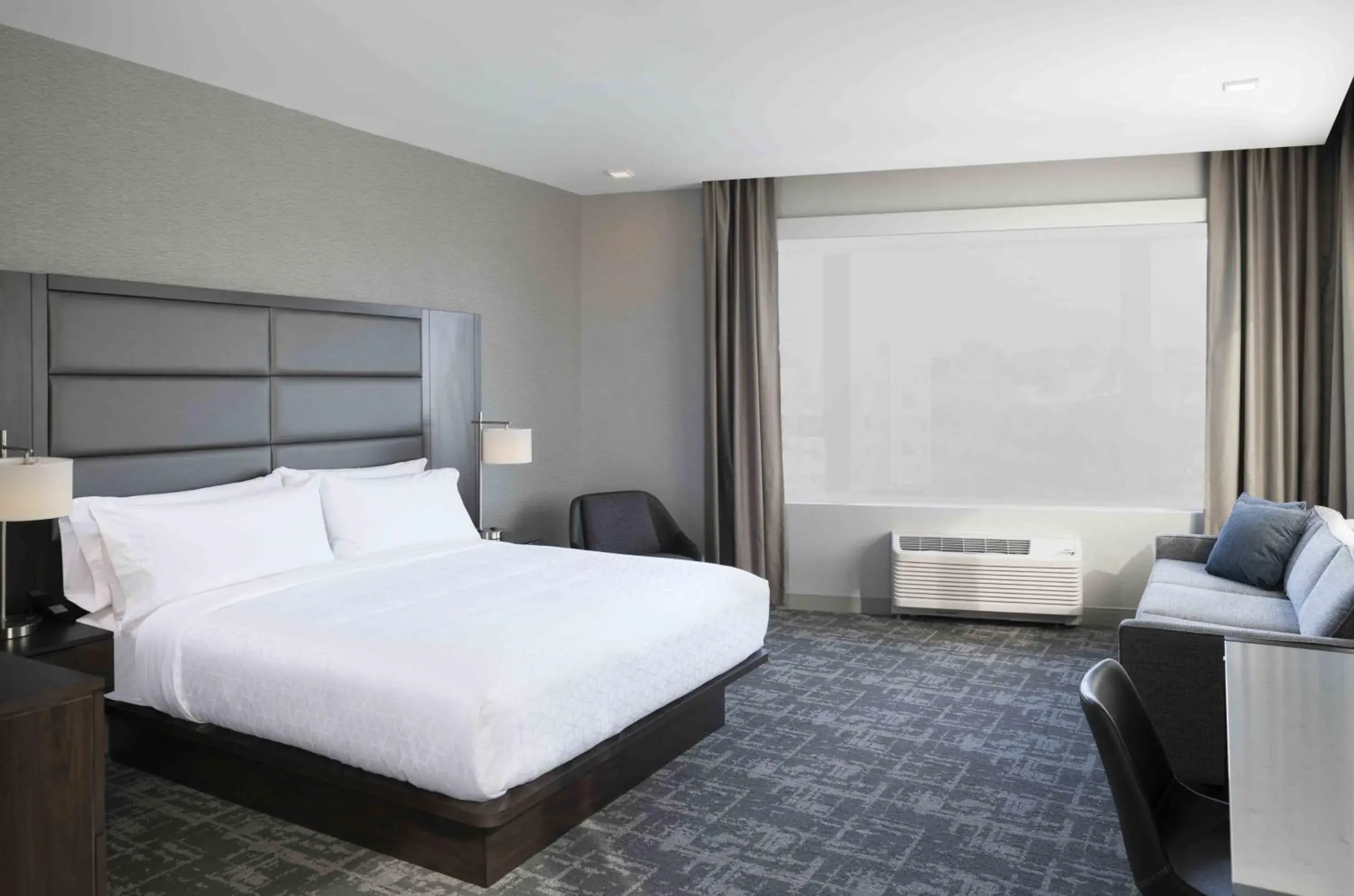 Bedroom, Bed in Staybridge Suites - Boston Logan Airport - Revere by IHG Bedroom, Bed in Staybridge Suites - Boston Logan Airport - Revere by IHG