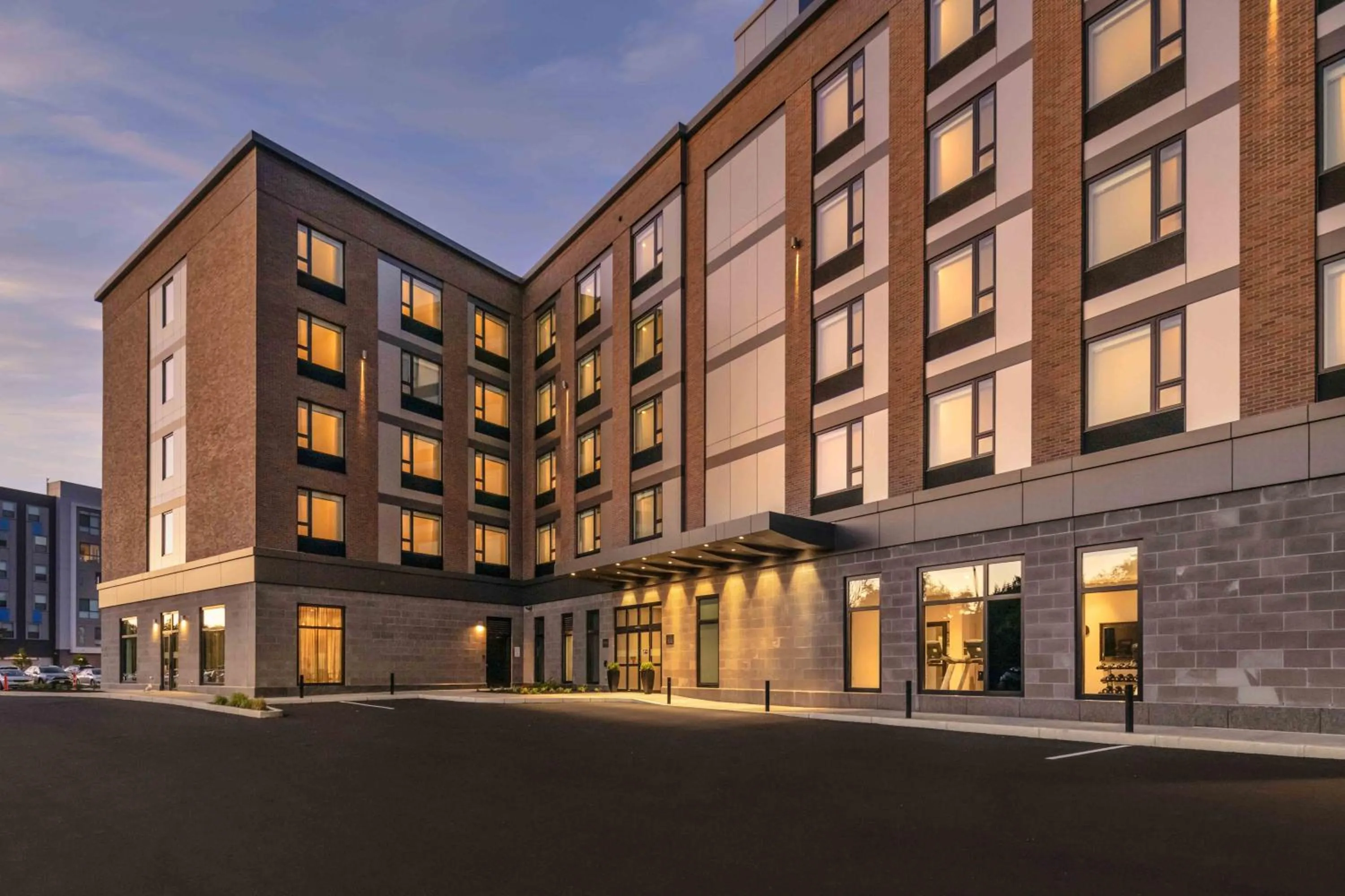 Facade/entrance in Staybridge Suites - Boston Logan Airport - Revere by IHG