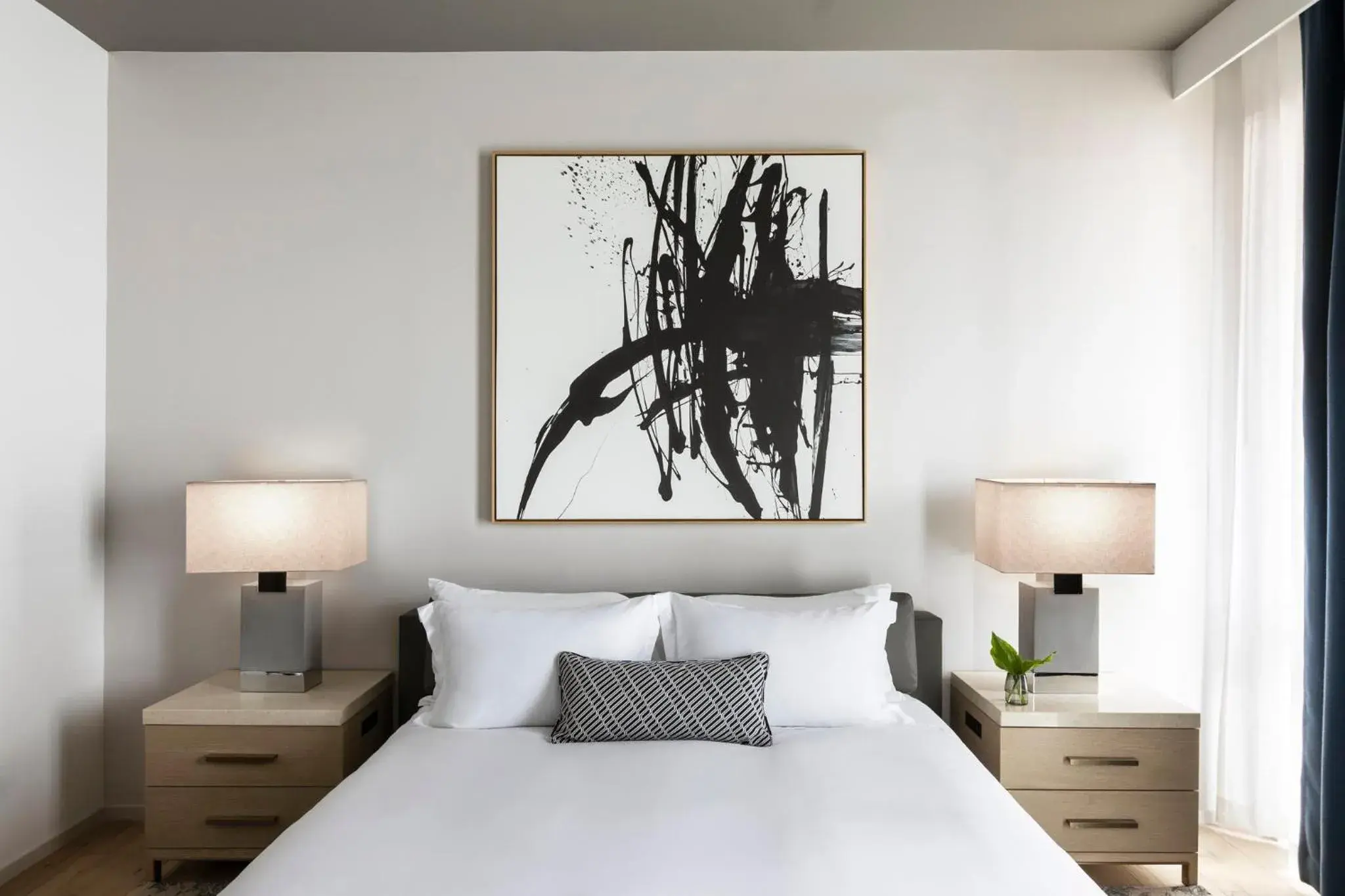 Photo of the whole room, Bed in Kimpton - Pittman Hotel by IHG Photo of the whole room, Bed in Kimpton - Pittman Hotel by IHG