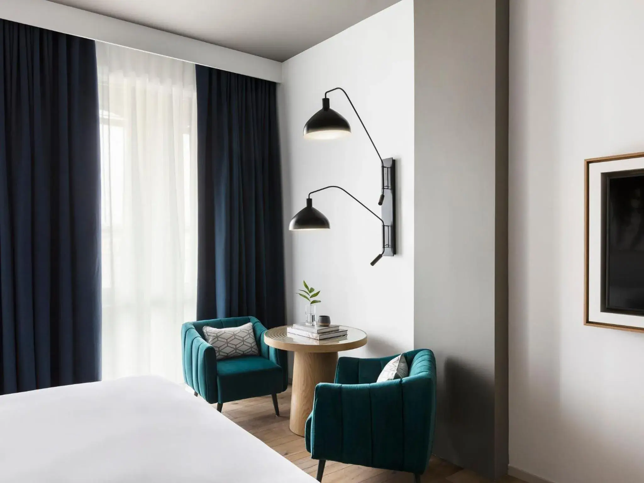 Photo of the whole room, Bed in Kimpton - Pittman Hotel by IHG Photo of the whole room, Bed in Kimpton - Pittman Hotel by IHG