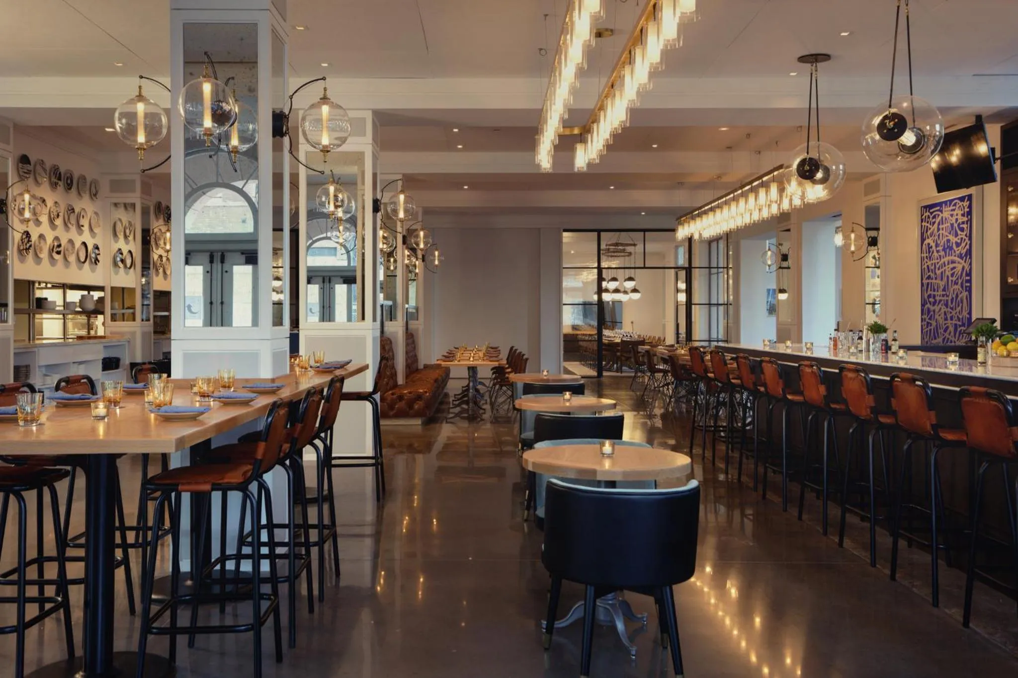 Restaurant/places to eat in Kimpton - Pittman Hotel by IHG