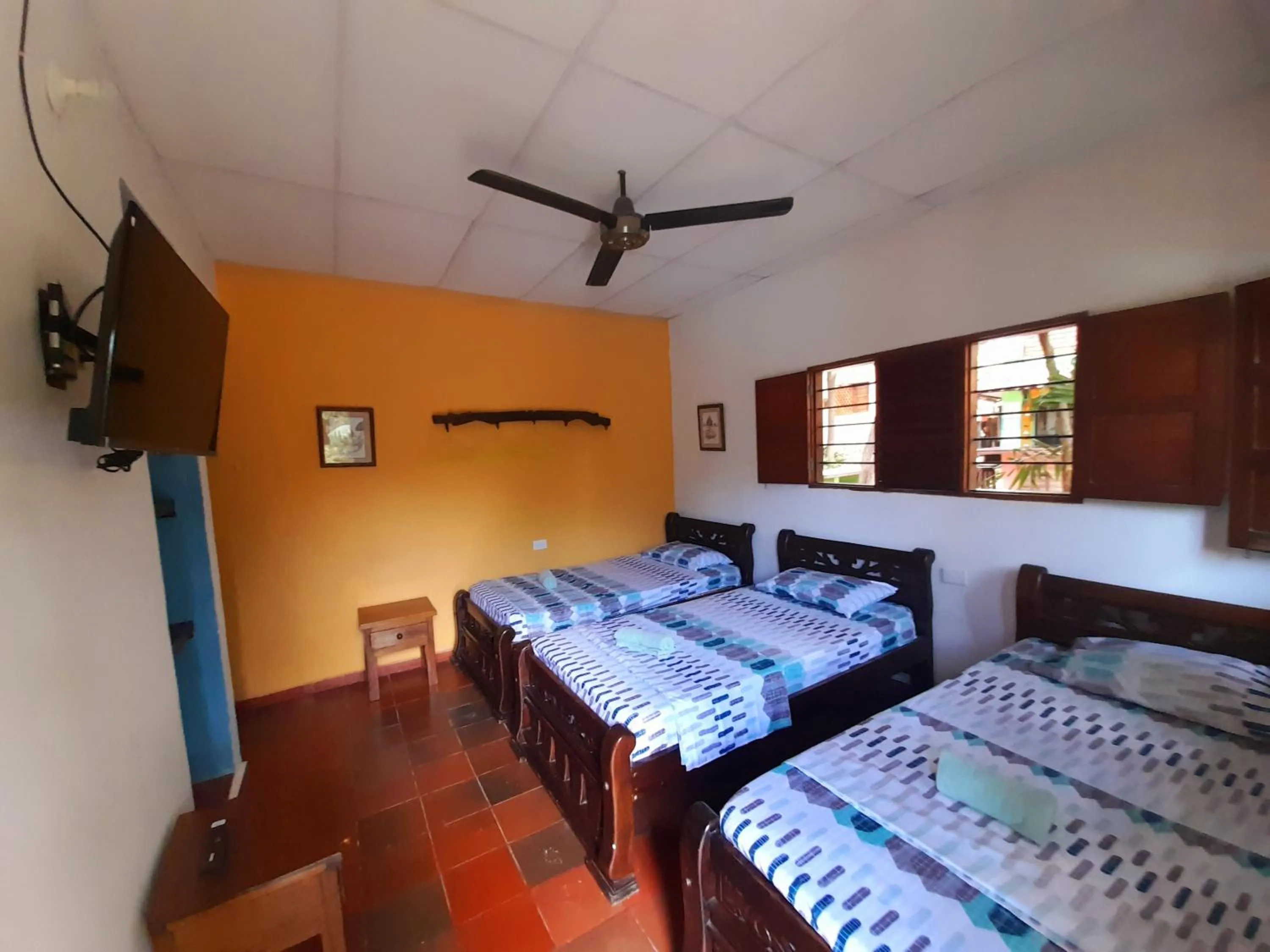 Property building, Bed in Hostal La Casa de Felipe