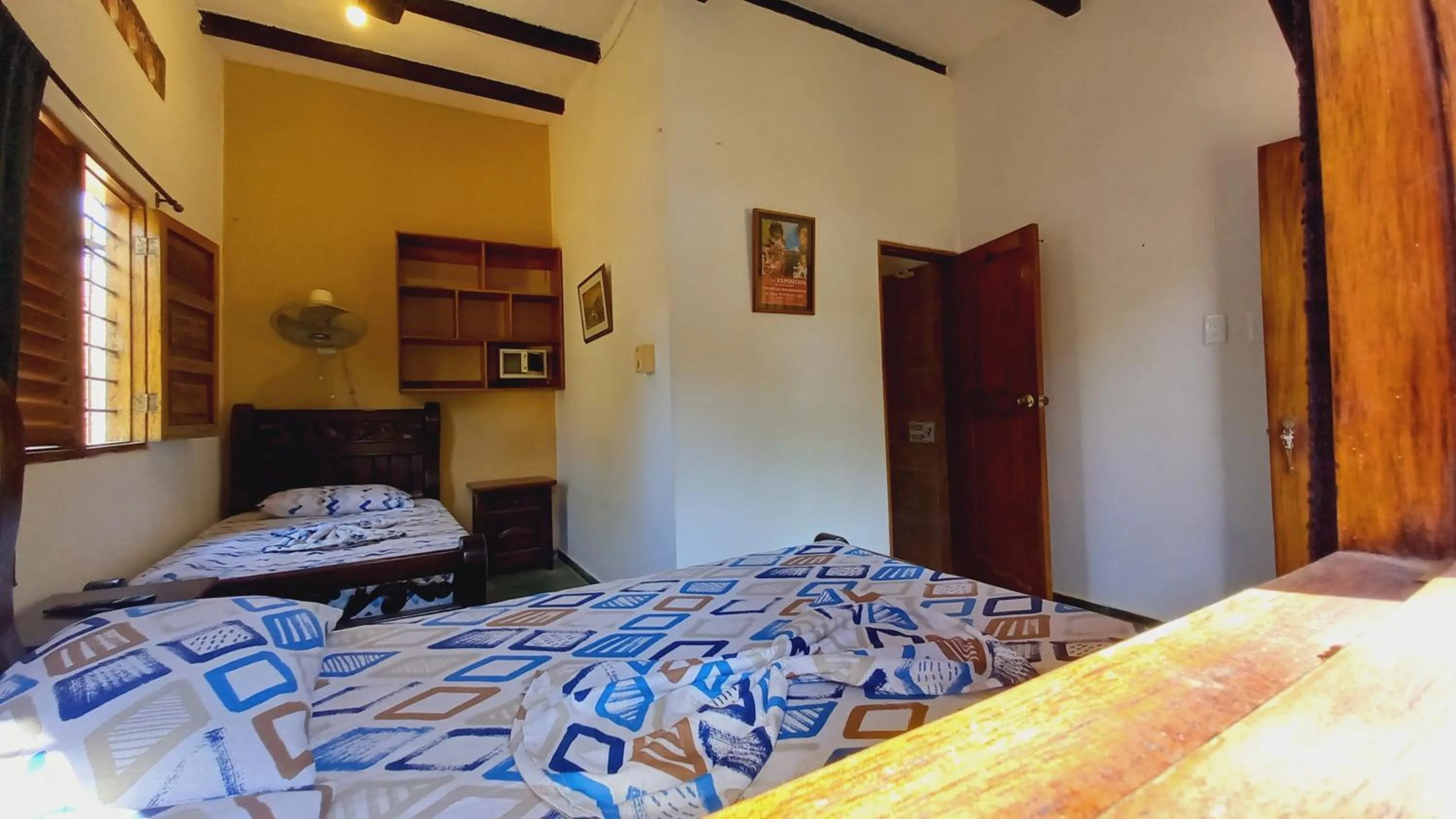Property building, Bed in Hostal La Casa de Felipe
