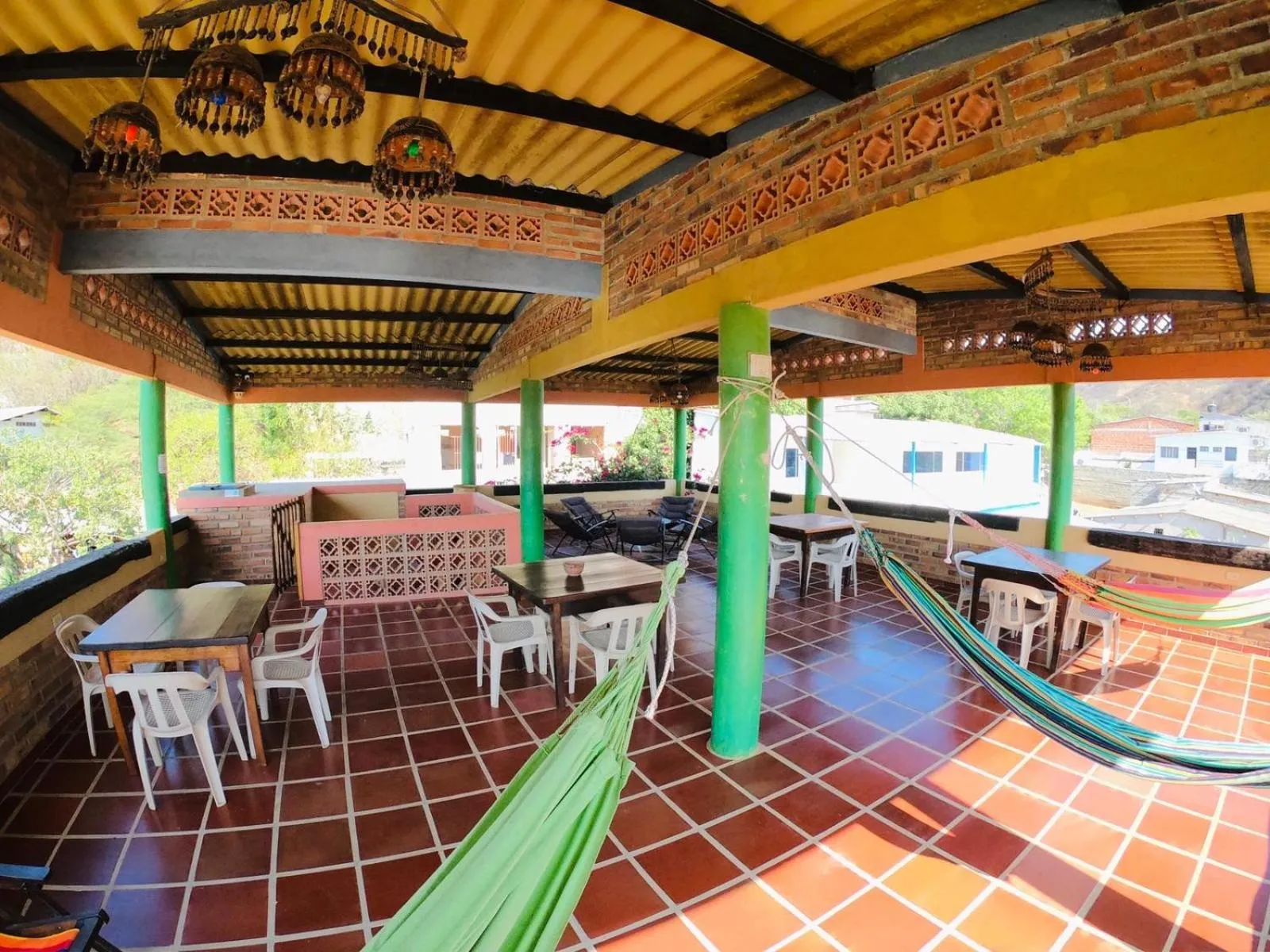 Property building in Hostal La Casa de Felipe