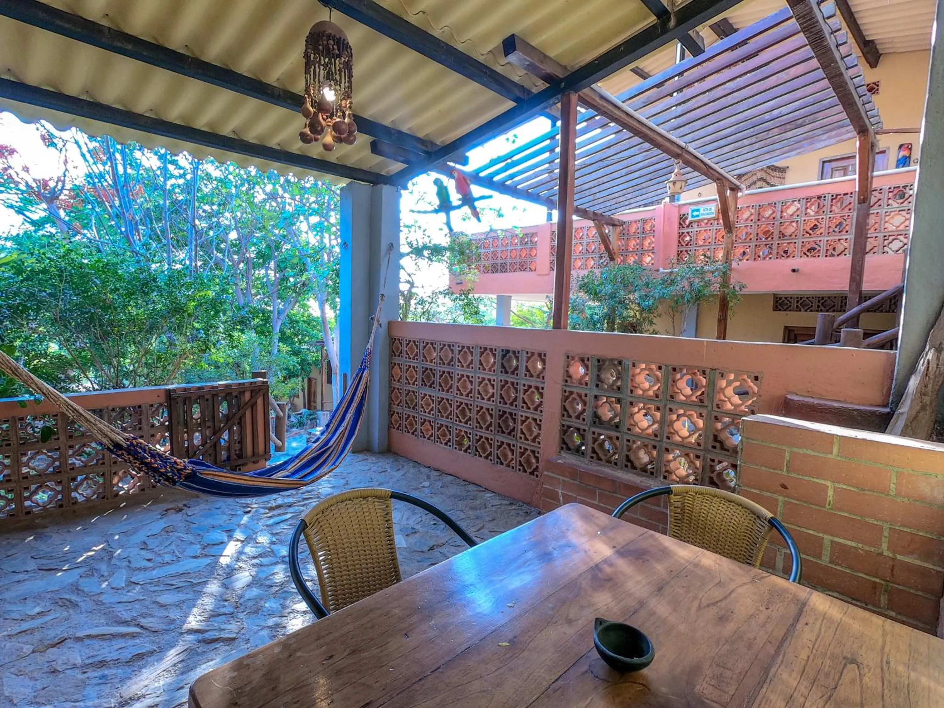 Property building in Hostal La Casa de Felipe