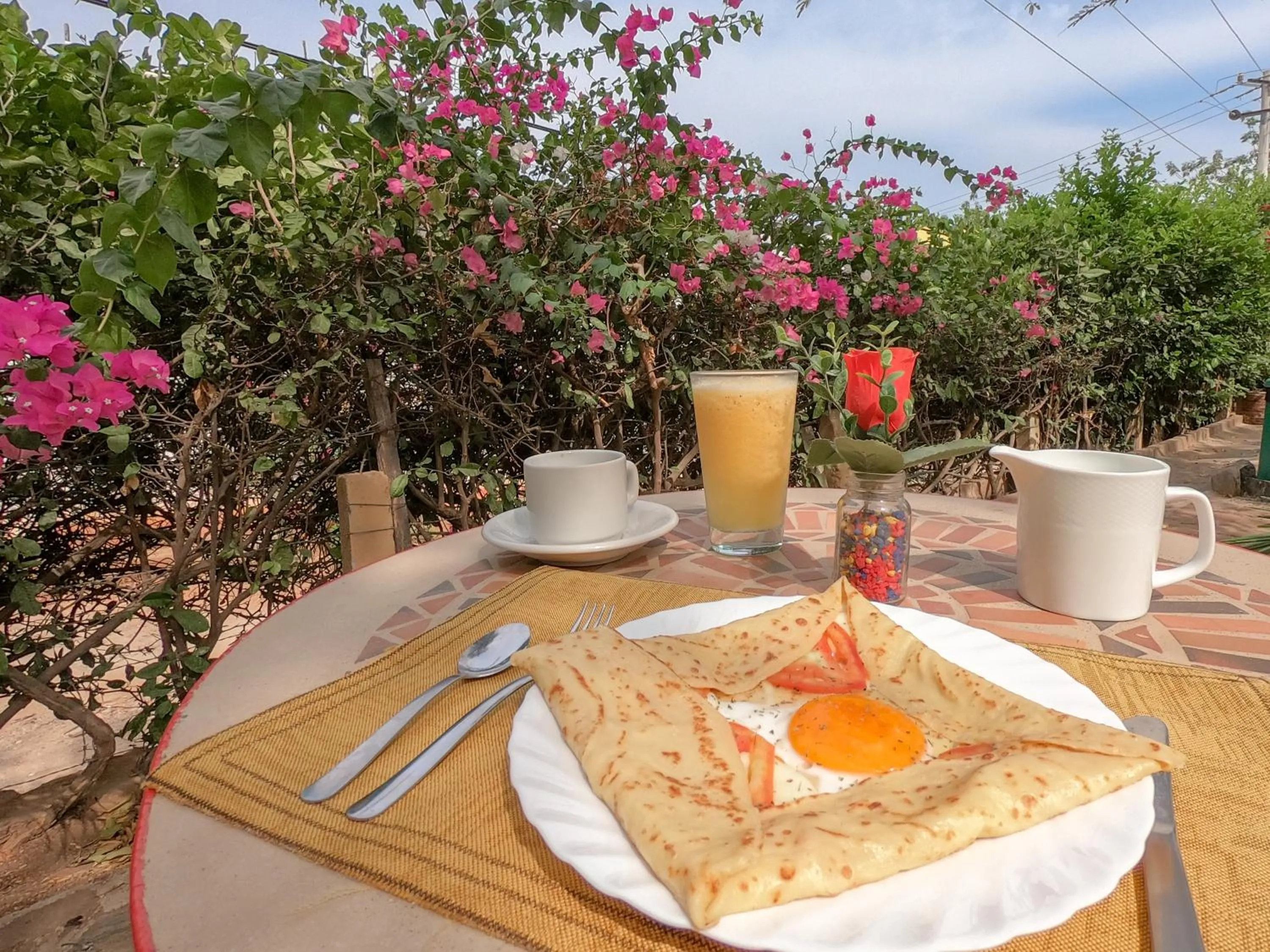 Food and drinks in Hostal La Casa de Felipe