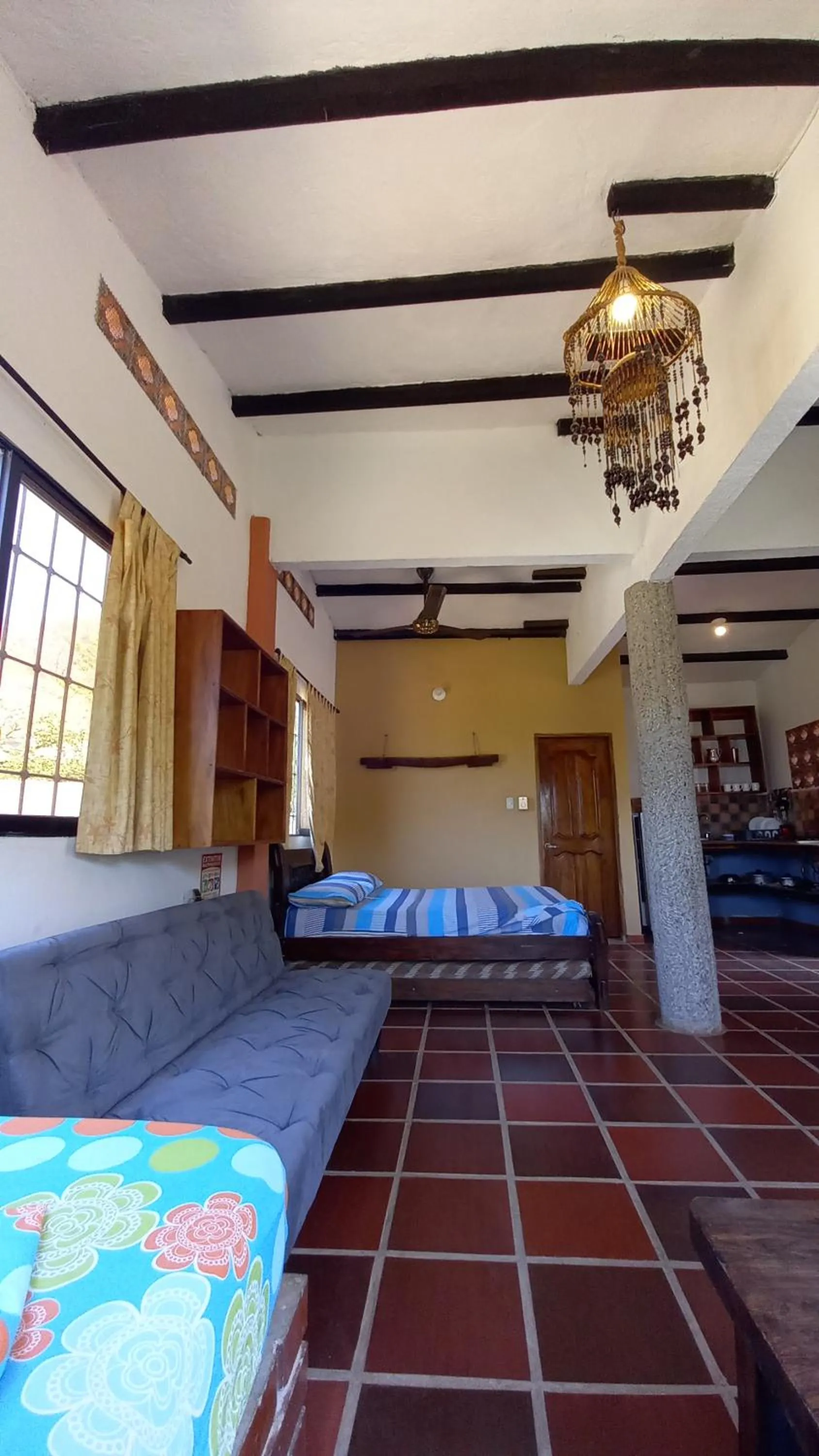 Property building, Bed in Hostal La Casa de Felipe