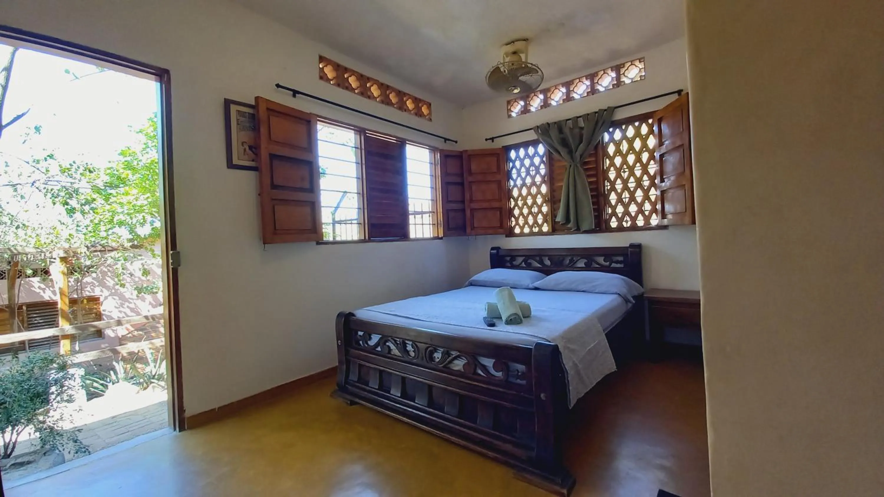 Property building, Bed in Hostal La Casa de Felipe