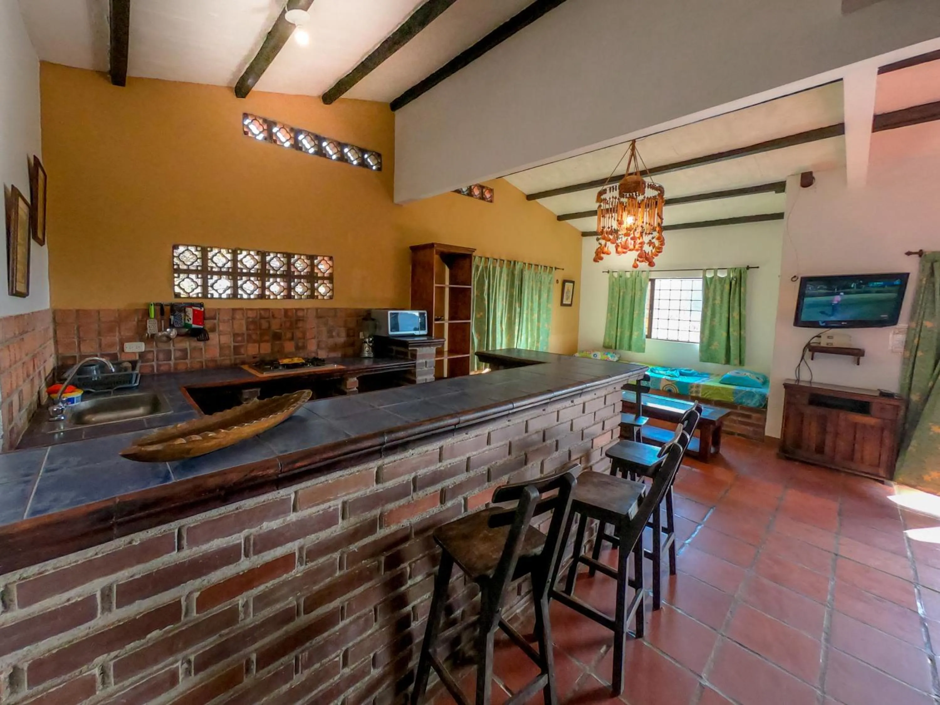 Kitchen or kitchenette in Hostal La Casa de Felipe