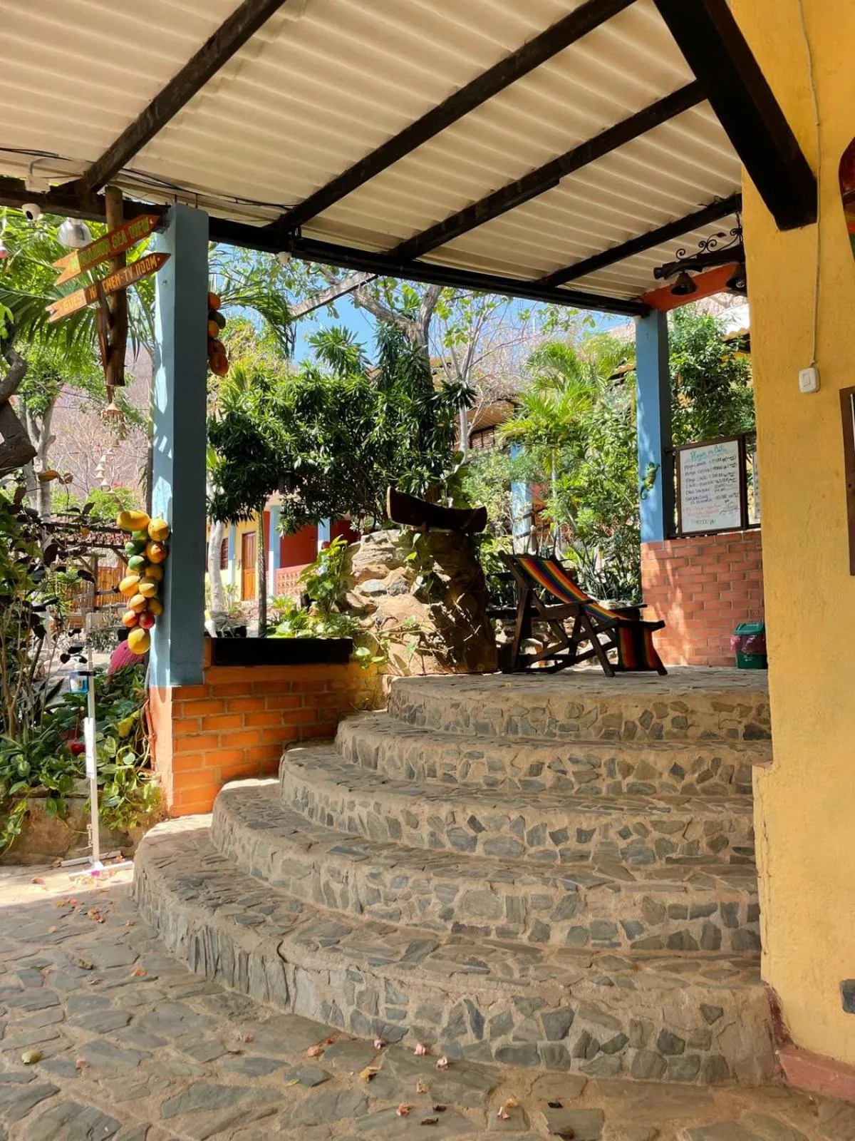 Property building in Hostal La Casa de Felipe