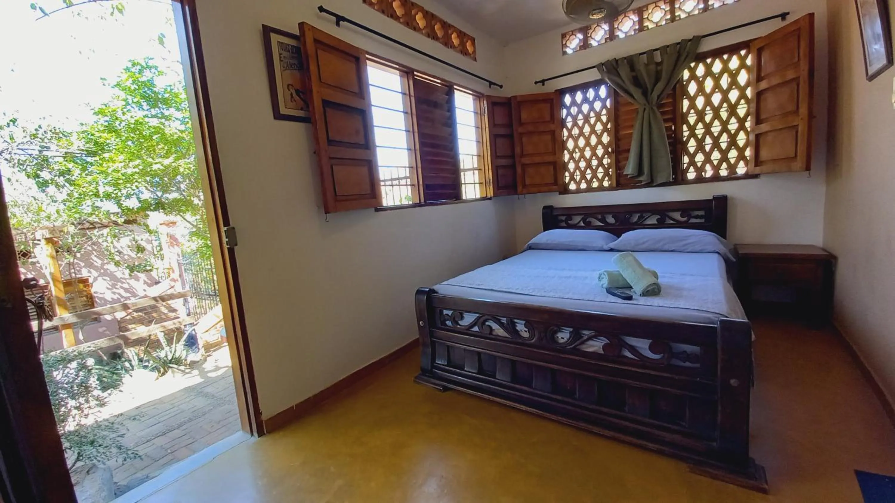 Property building, Bed in Hostal La Casa de Felipe
