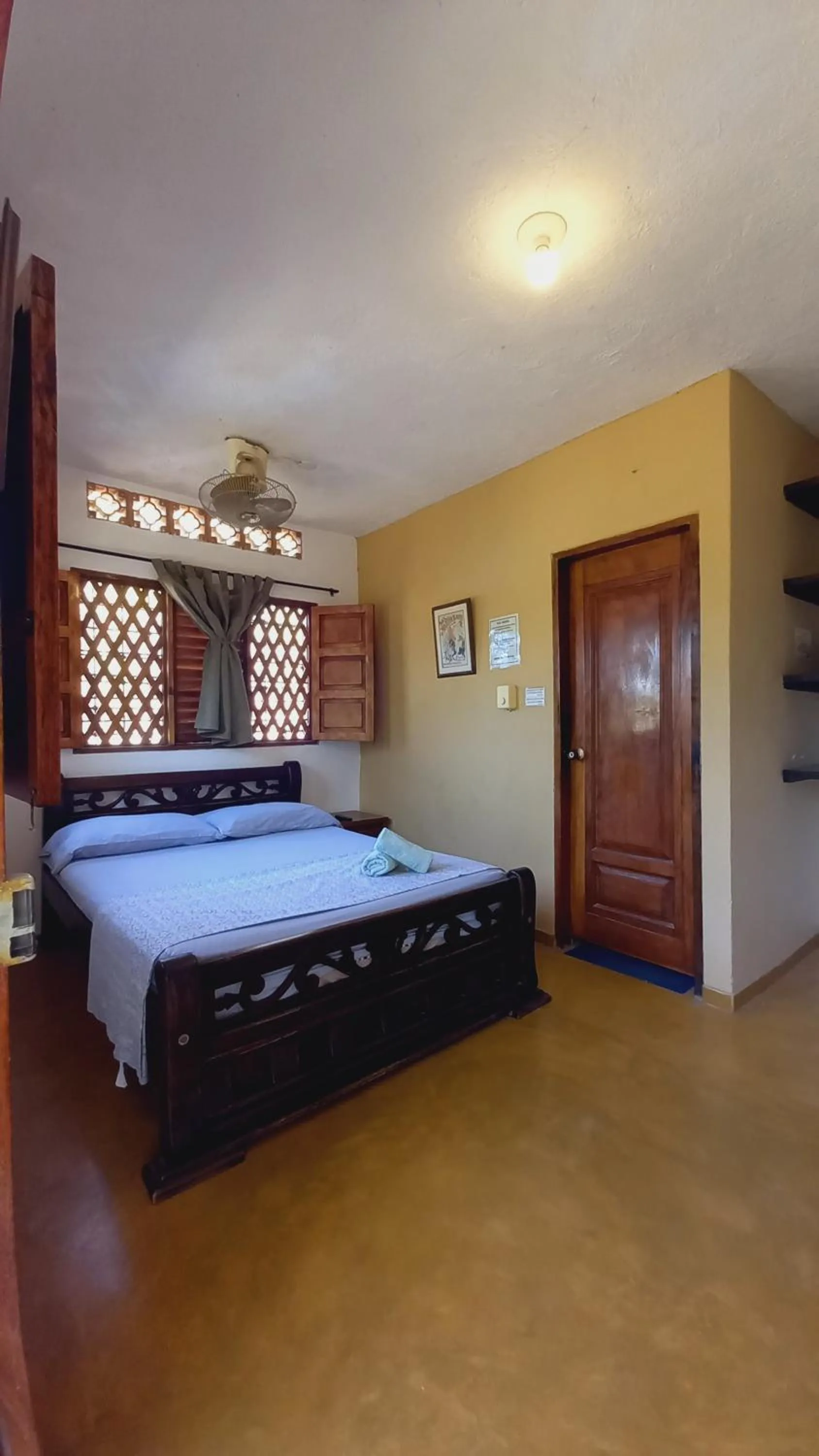 Property building in Hostal La Casa de Felipe