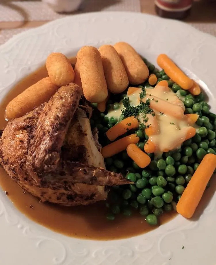 Restaurant/places to eat in Kurhotel Sassnitz - das alte Seemannsheim