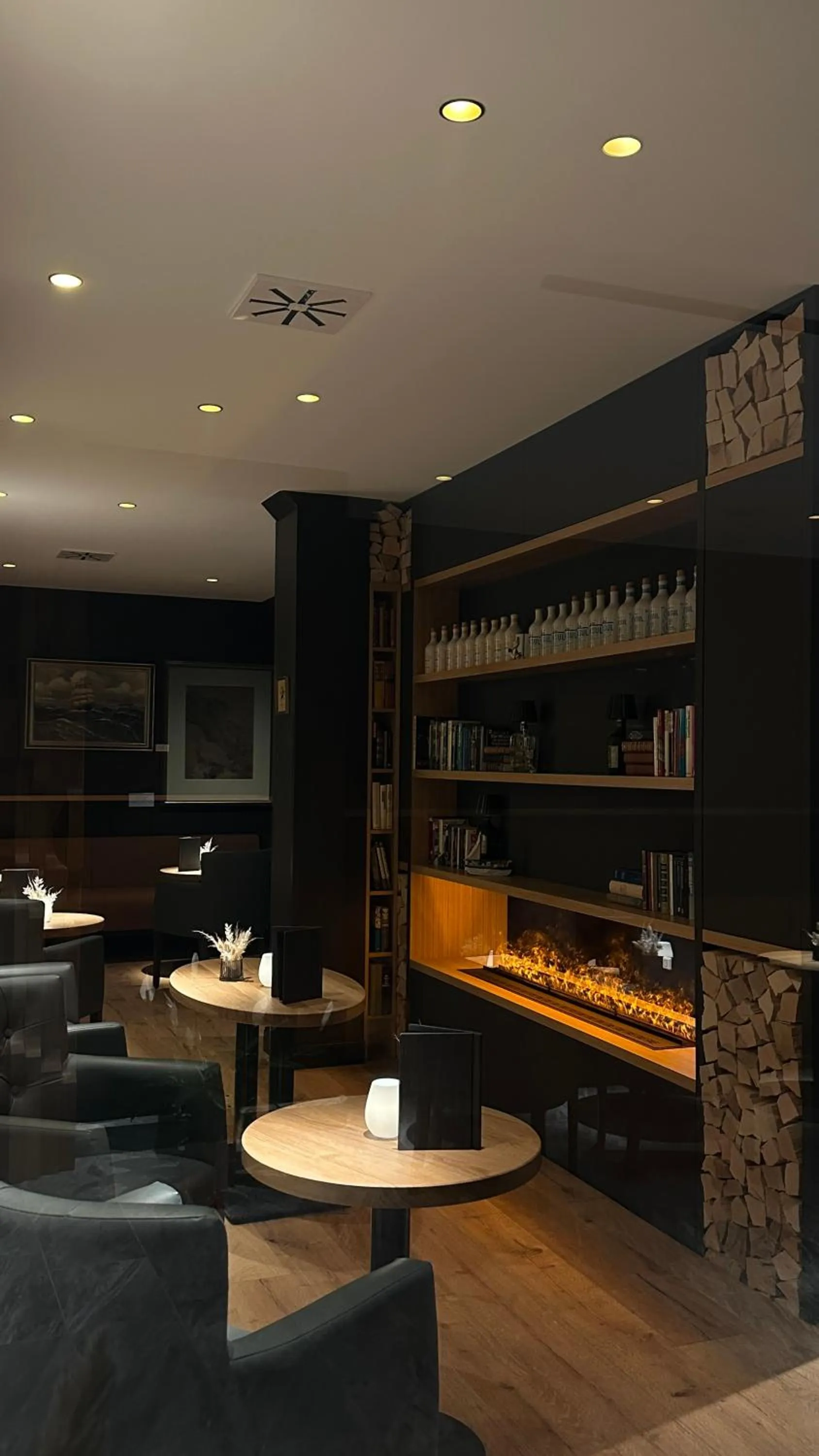 Lounge or bar in Kurhotel Sassnitz - das alte Seemannsheim